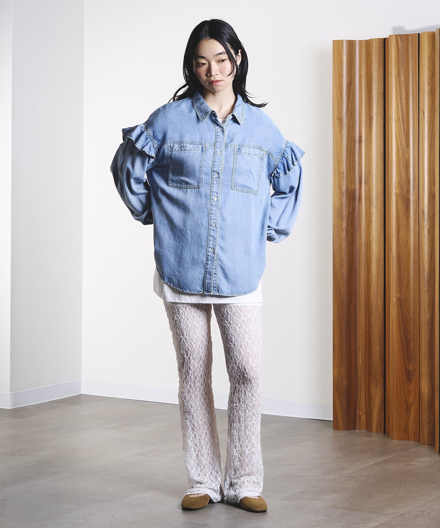 LACE FLARE PANTS