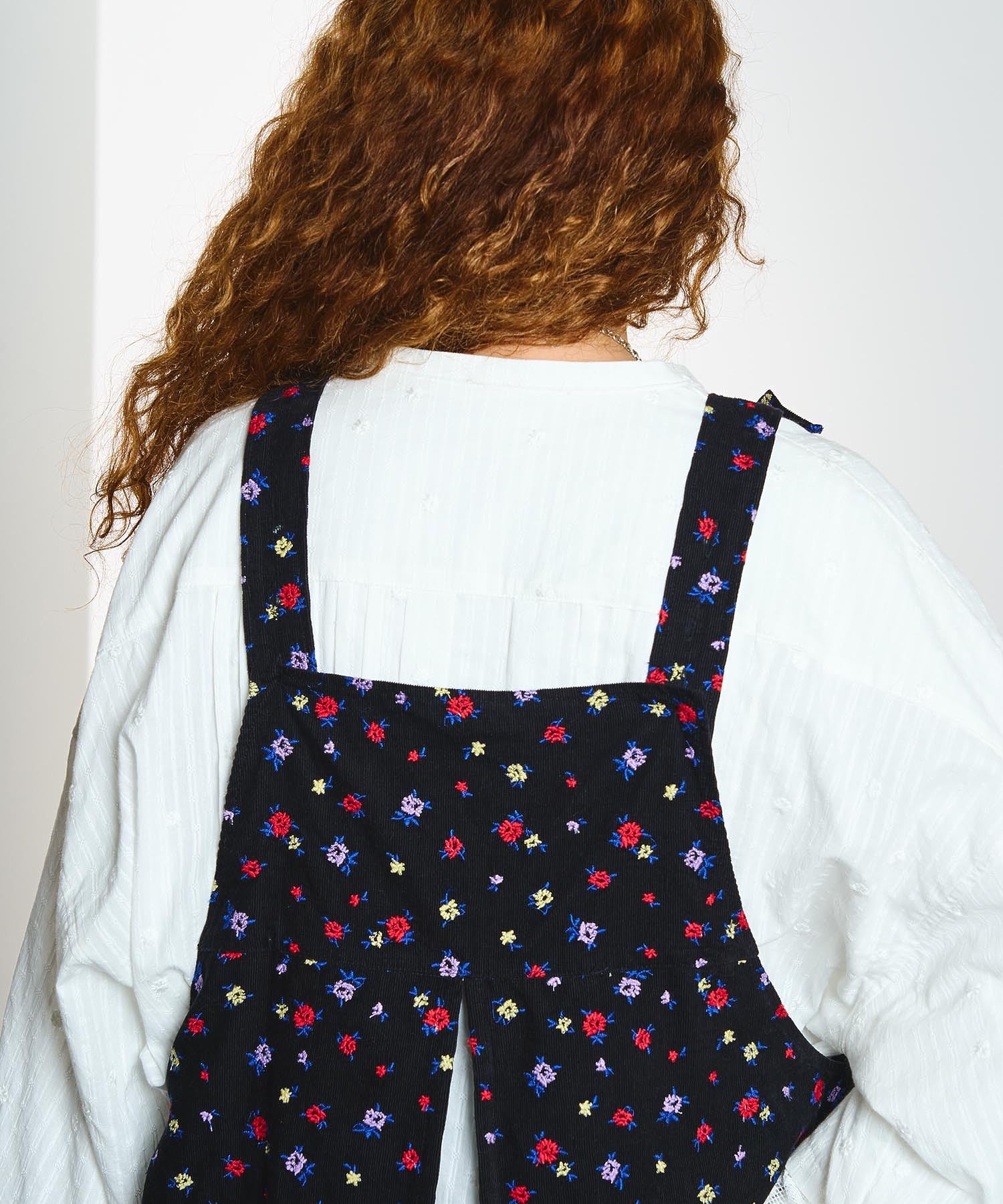 【ROSE BUD別注】INDIA IS BEAUTIFUL and ROSE BUD/CORDUROY FLORAL EMBROIDERY APRON