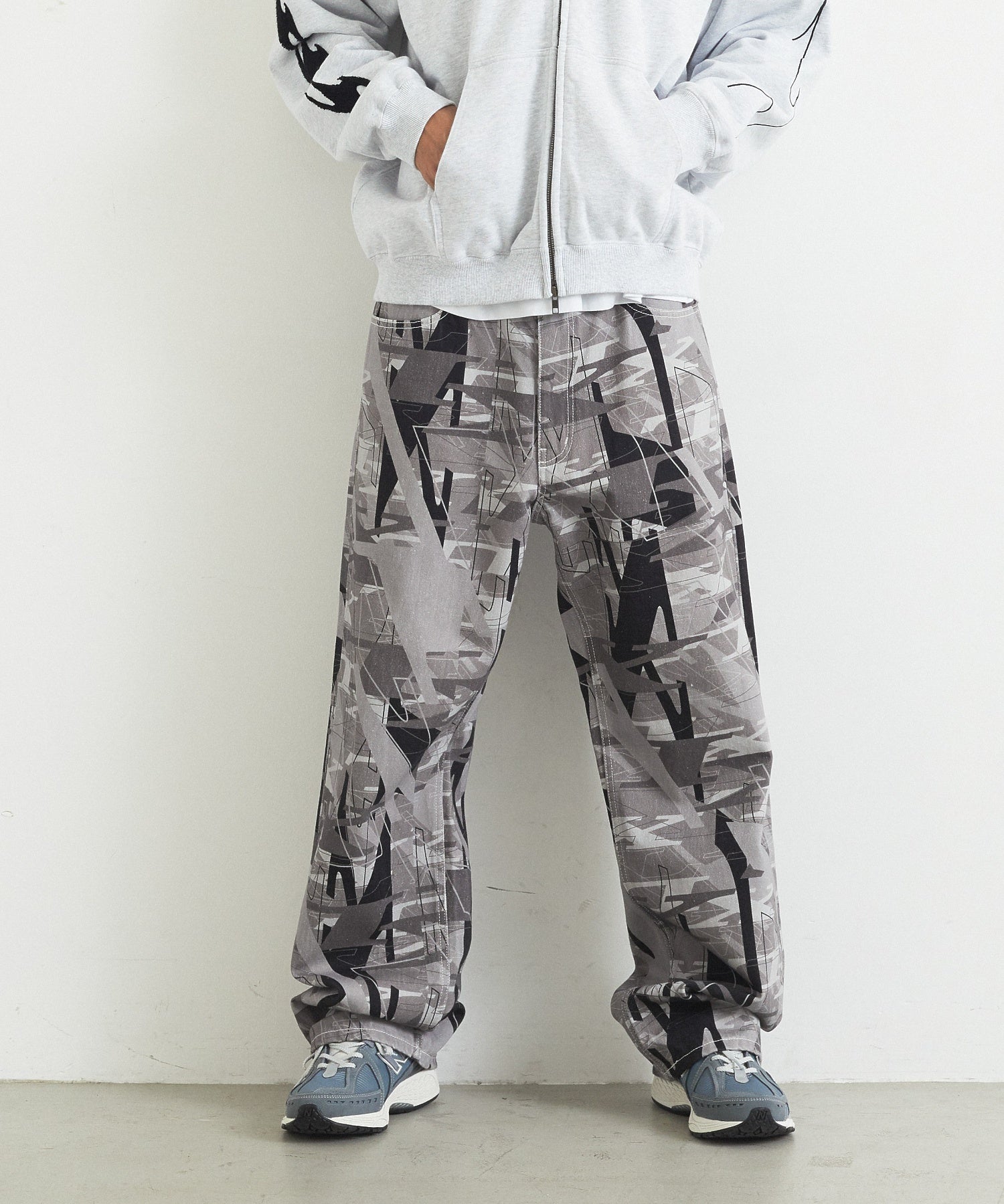 MODEL身長：183cm / 着用サイズ：34inch