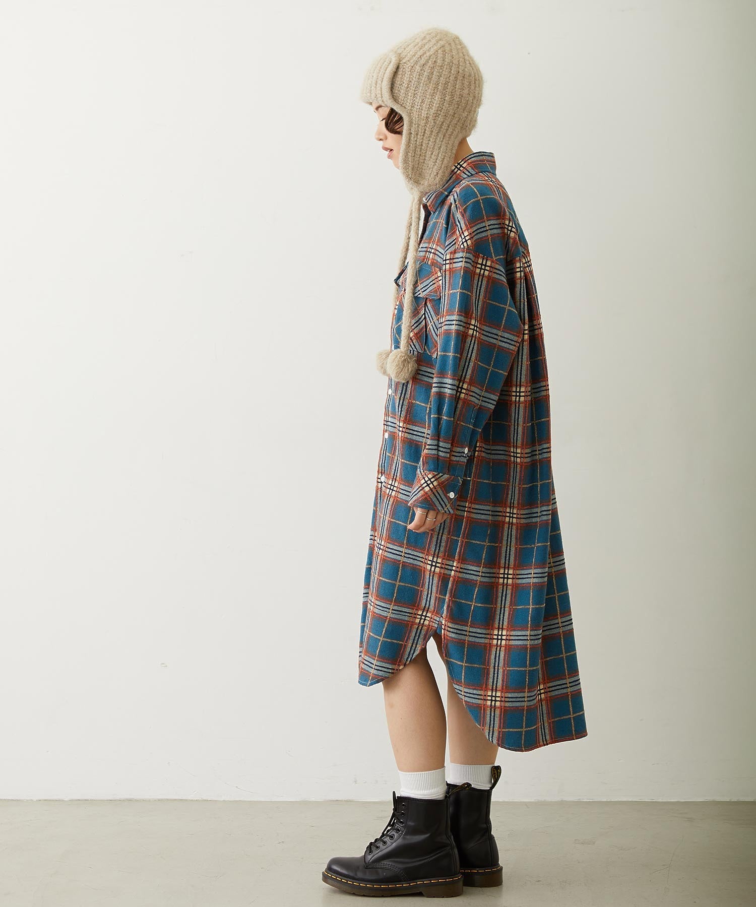 EAR FLAP KNIT CAP