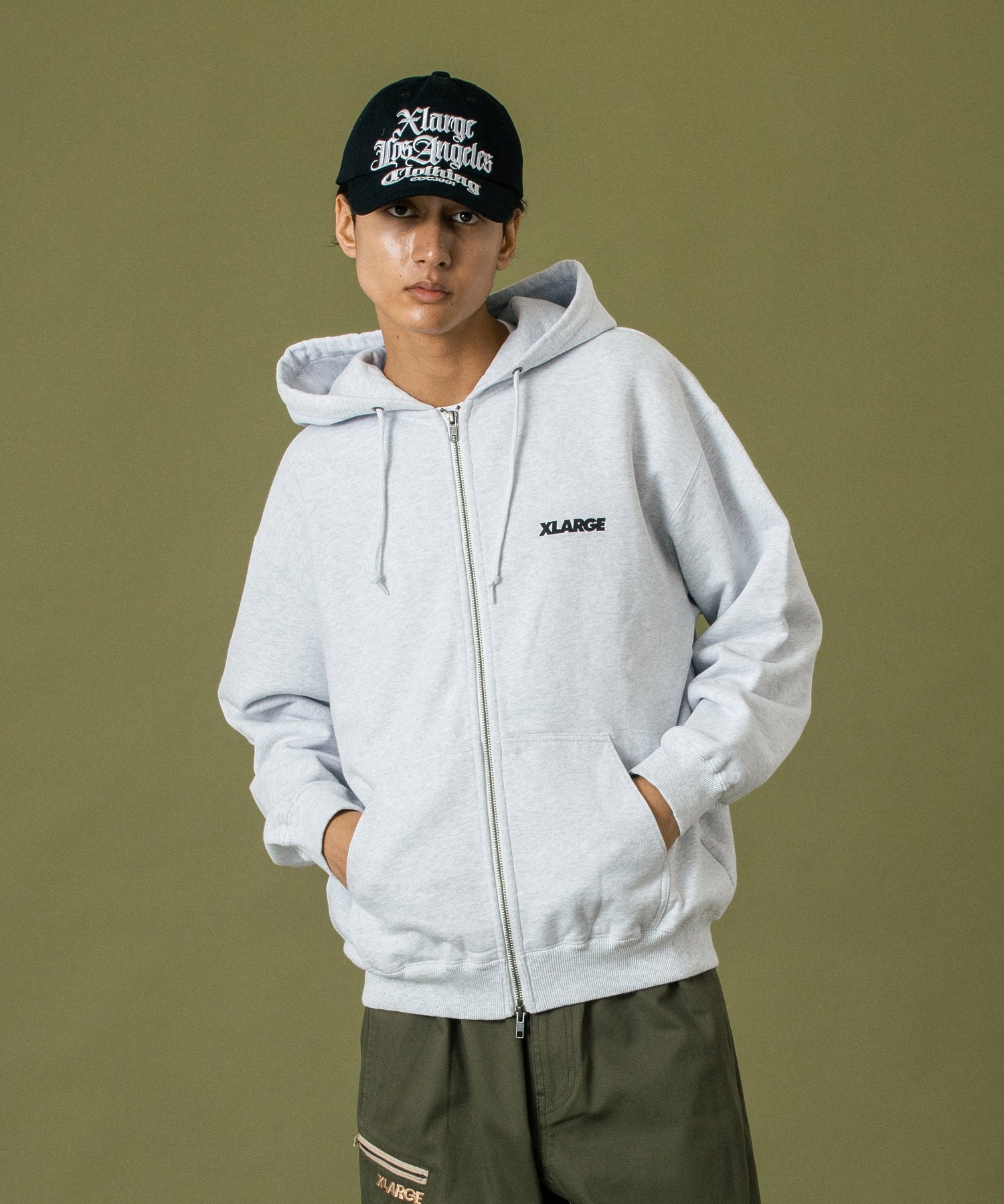 MODEL 身長183cm / 着用サイズ：Mサイズ