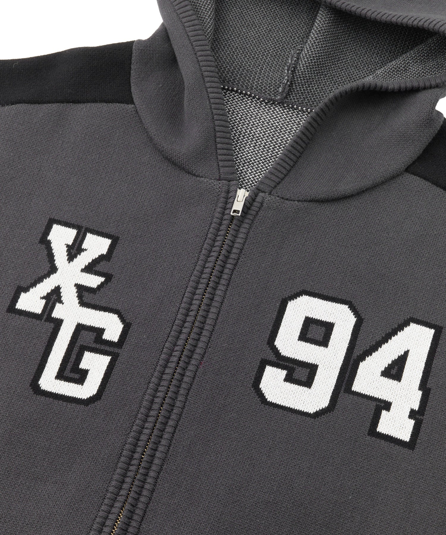 NUMBER AND LOGO JACQUARD ZIP UP KNIT TOP