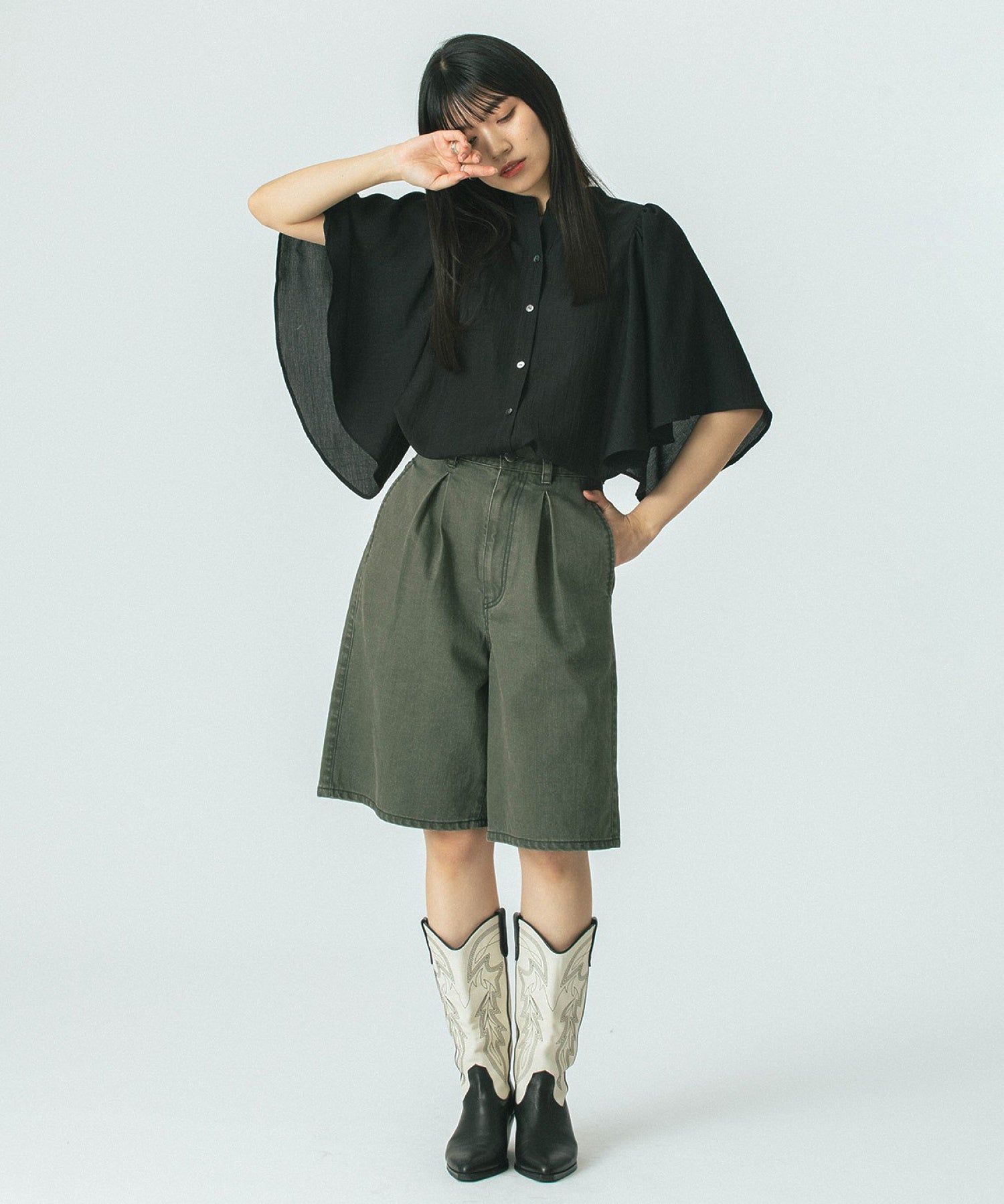 CREOLME/TUCK HALF PANTS