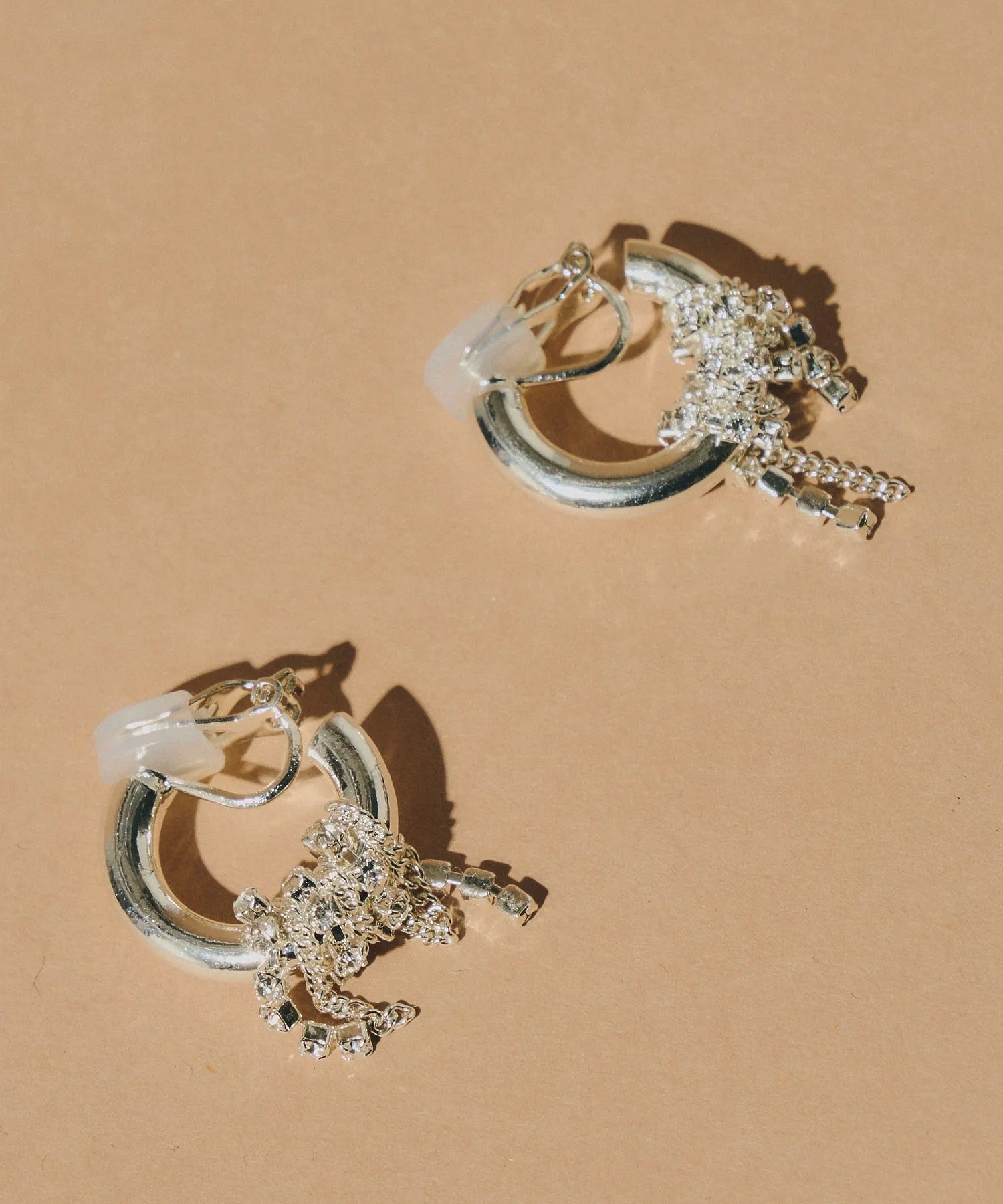 loni/LUPINUS BIJOU CHAIN EARRINGS