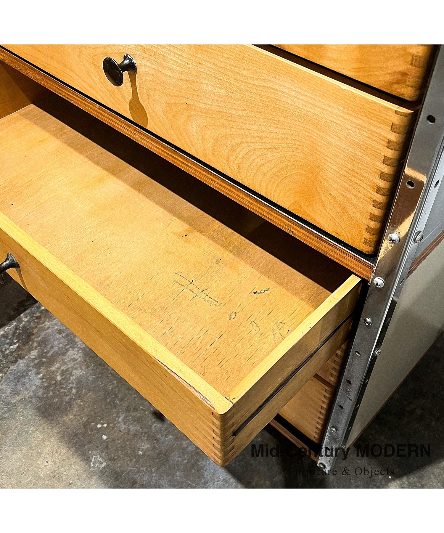 Eames Storage Units Series（ESU-200）/ 2nd Model / Vintage