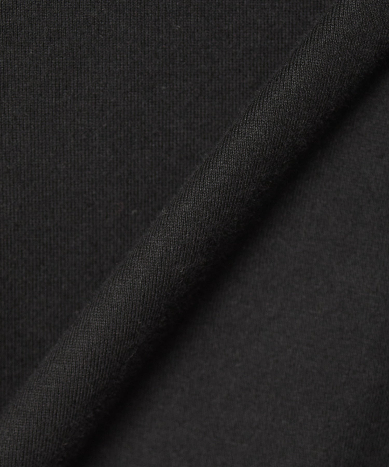 FACE BOX AND MESSAGE L/S TEE