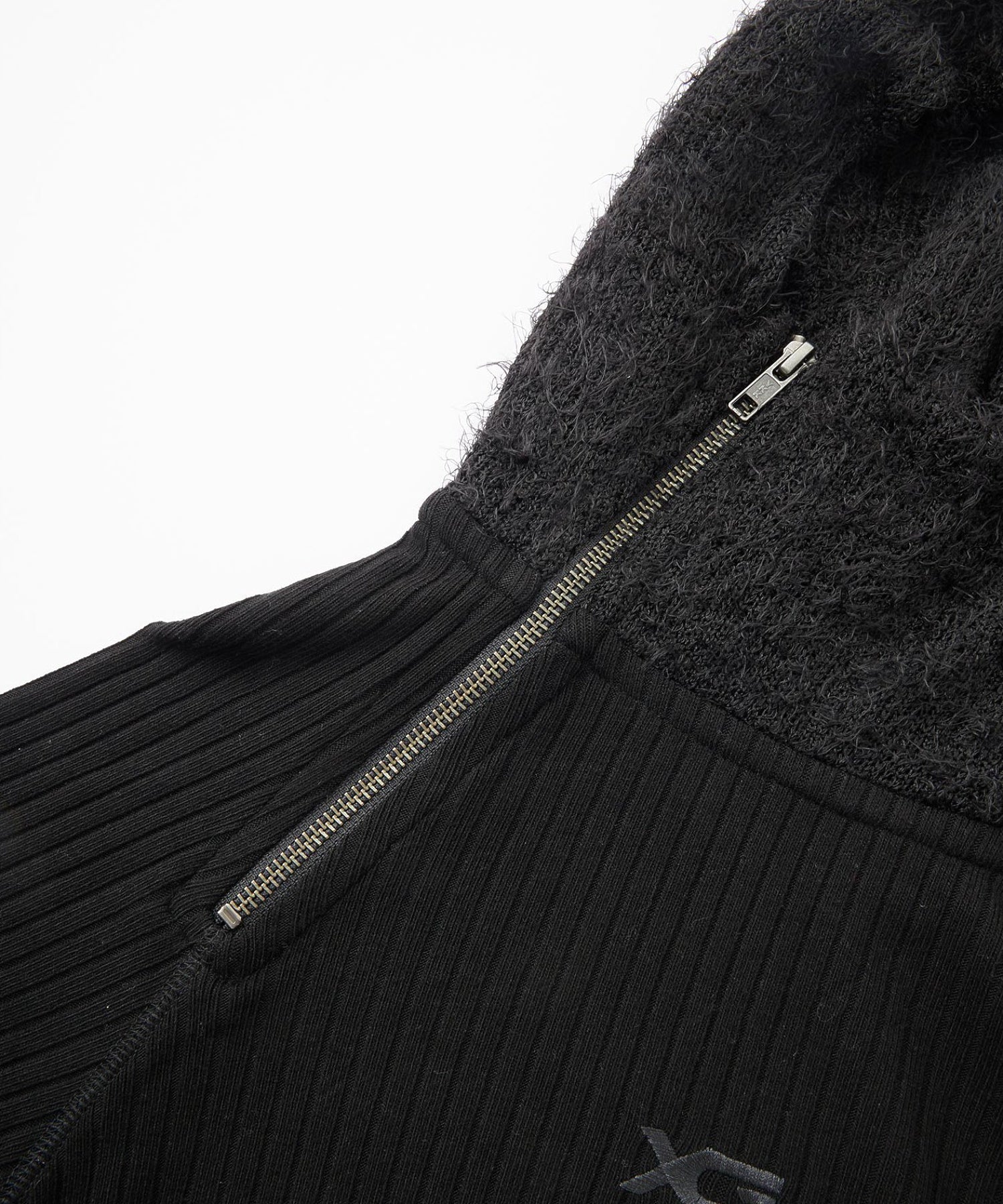HAIRY HOODED HALF ZIP TOP