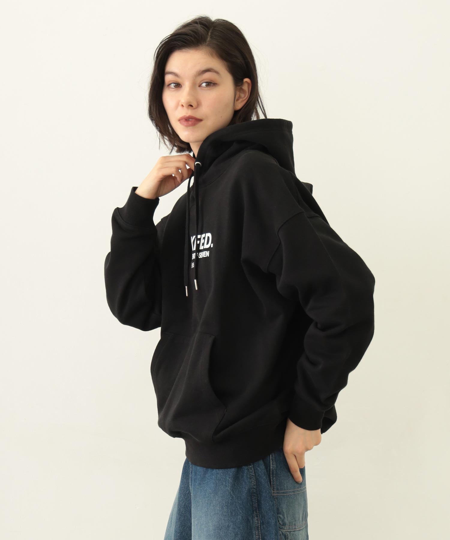 STENCIL LOGO WIDE SWEAT HOODIE
