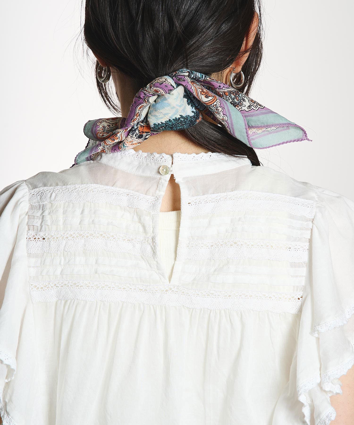 SLEEVE FRILL BLOUSE