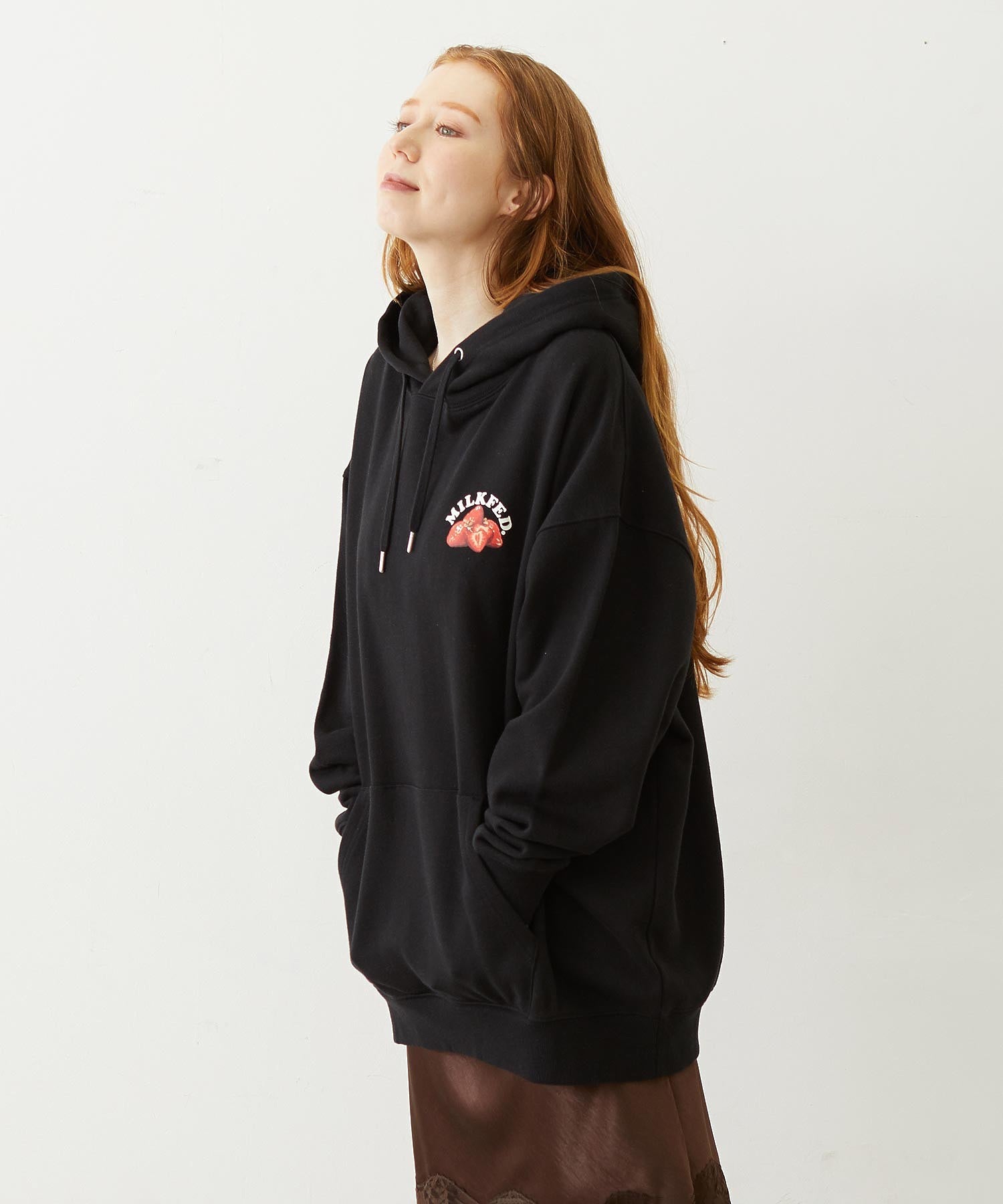 STRAWBERRY CAKE SWEAT HOODIE