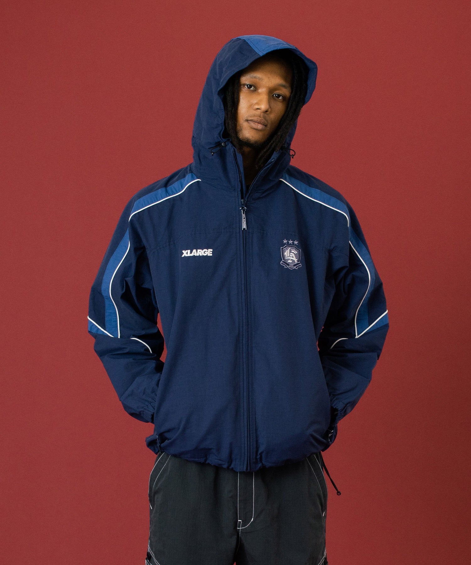 MODEL 身長185cm / 着用サイズ：Lサイズ