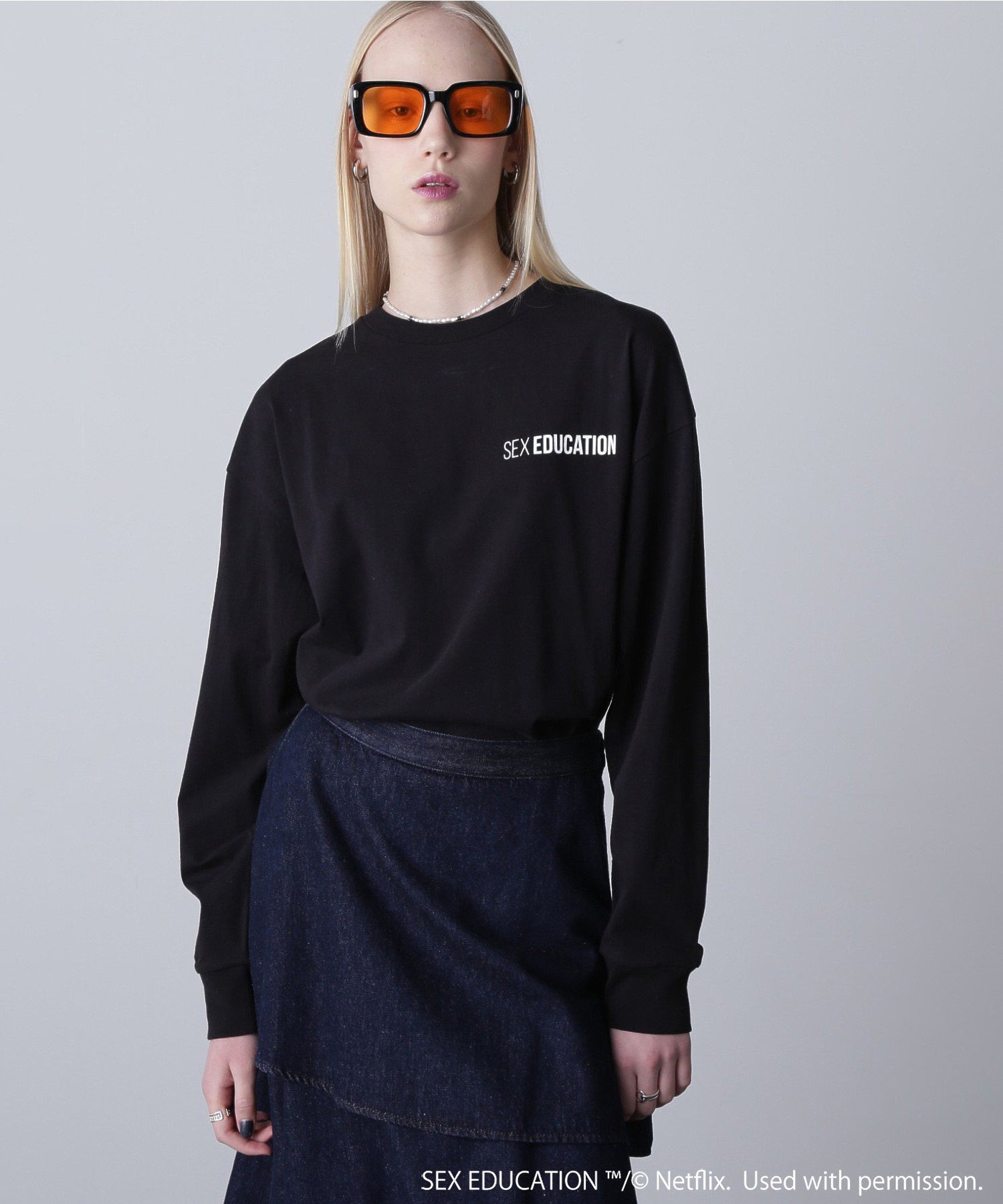 Netflix Series ‘SEX EDUCATION’ × ROSE BUD/PHOTO BACK PRINT TEE