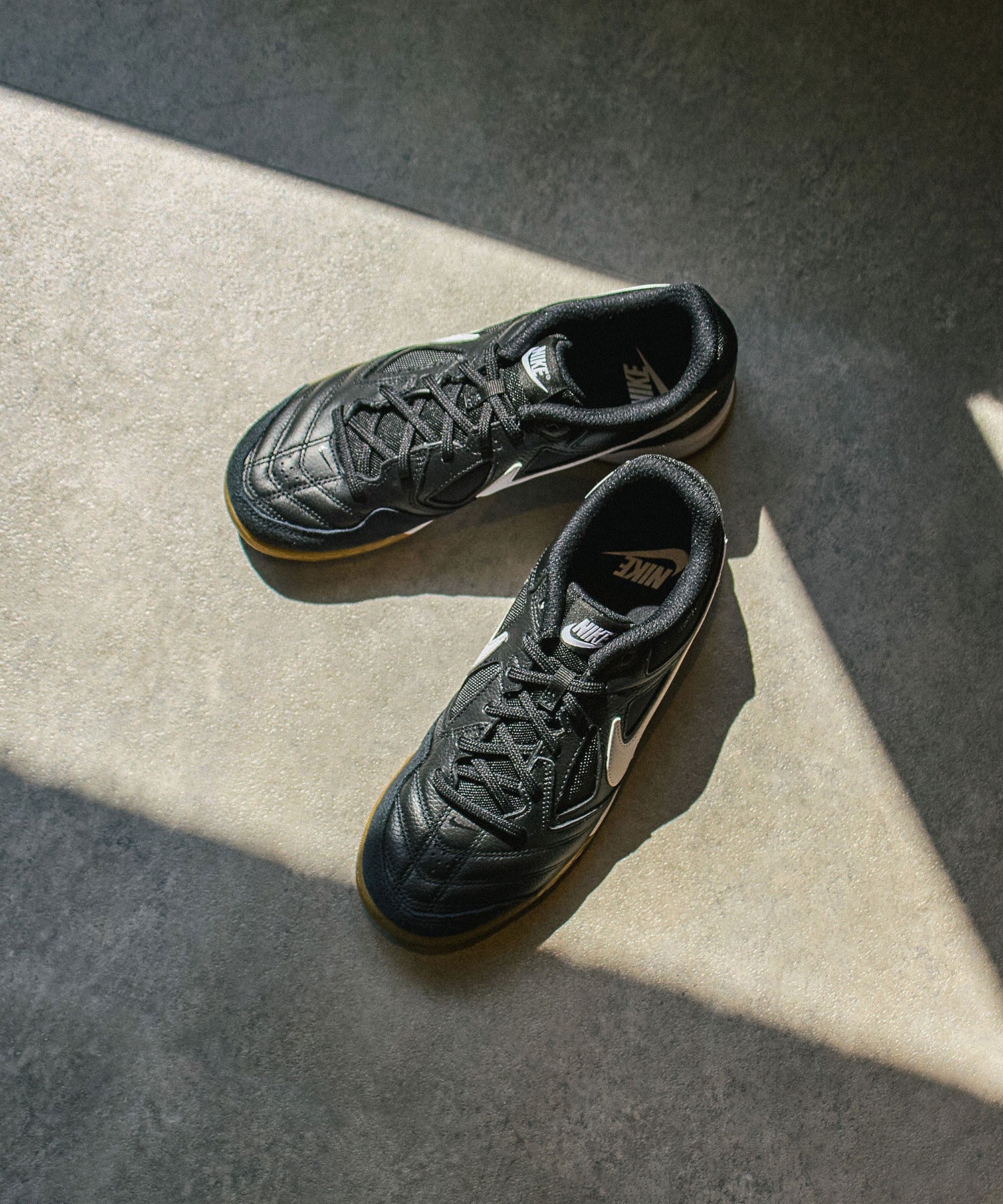 NIKE/GATO