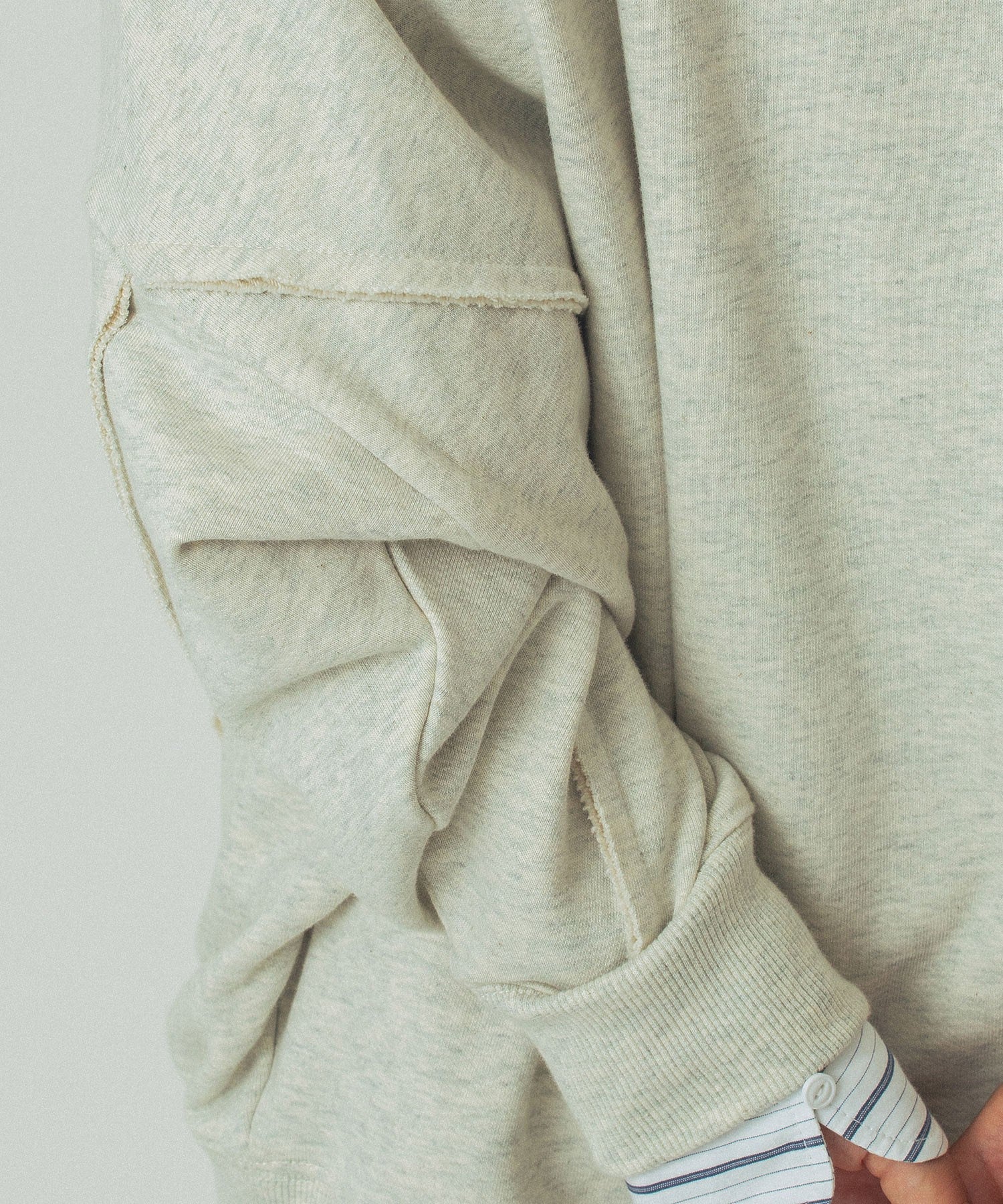 GENE HEAVENS/EMBROIDERY PRINT FRINGE SWEAT