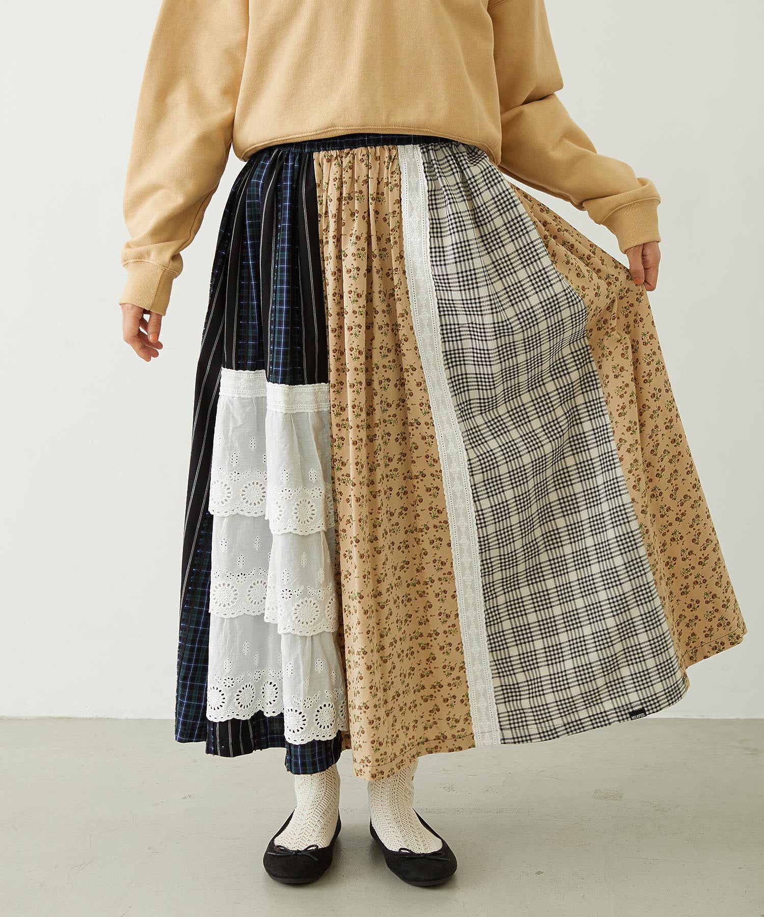 PATCHED LONG SKIRT