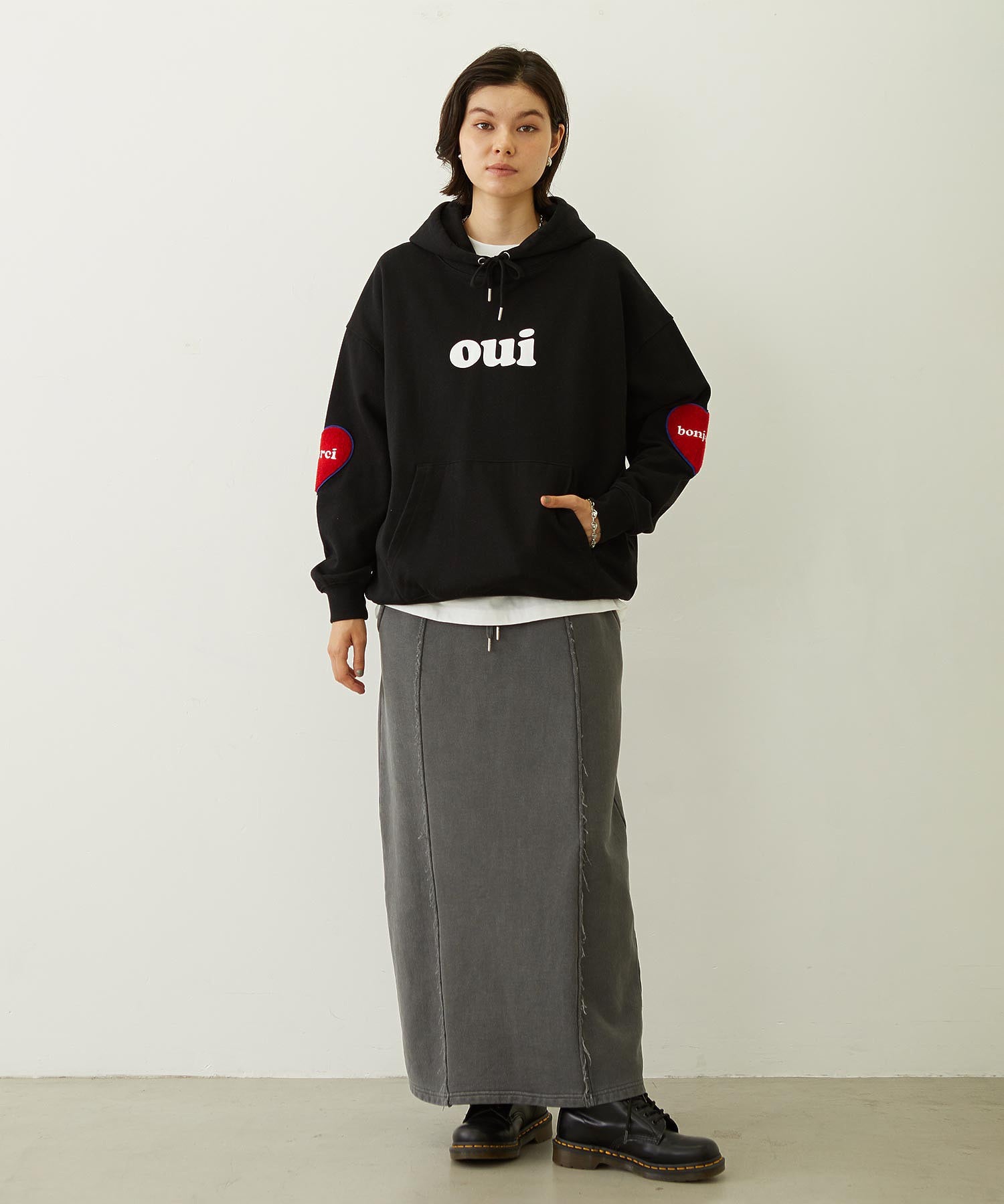 HEART ELBOW PATCH SWEAT HOODIE