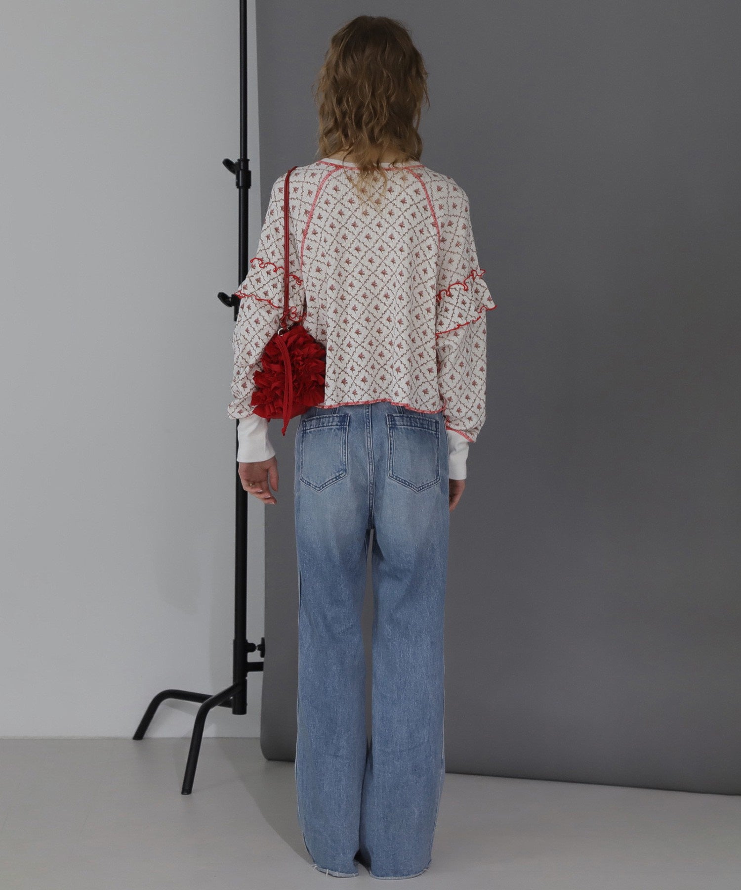 mag.by c/フラワーサーマルトップス