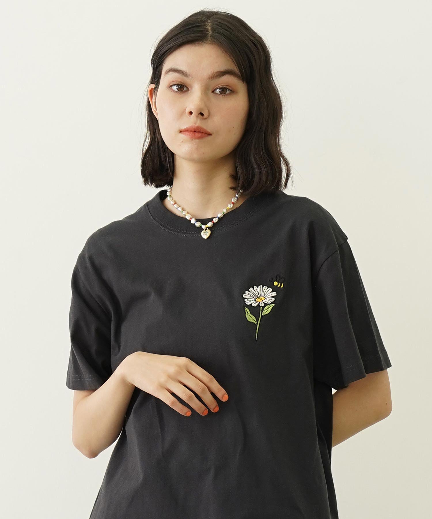 DAISY AND BEES BASIC S/S TEE