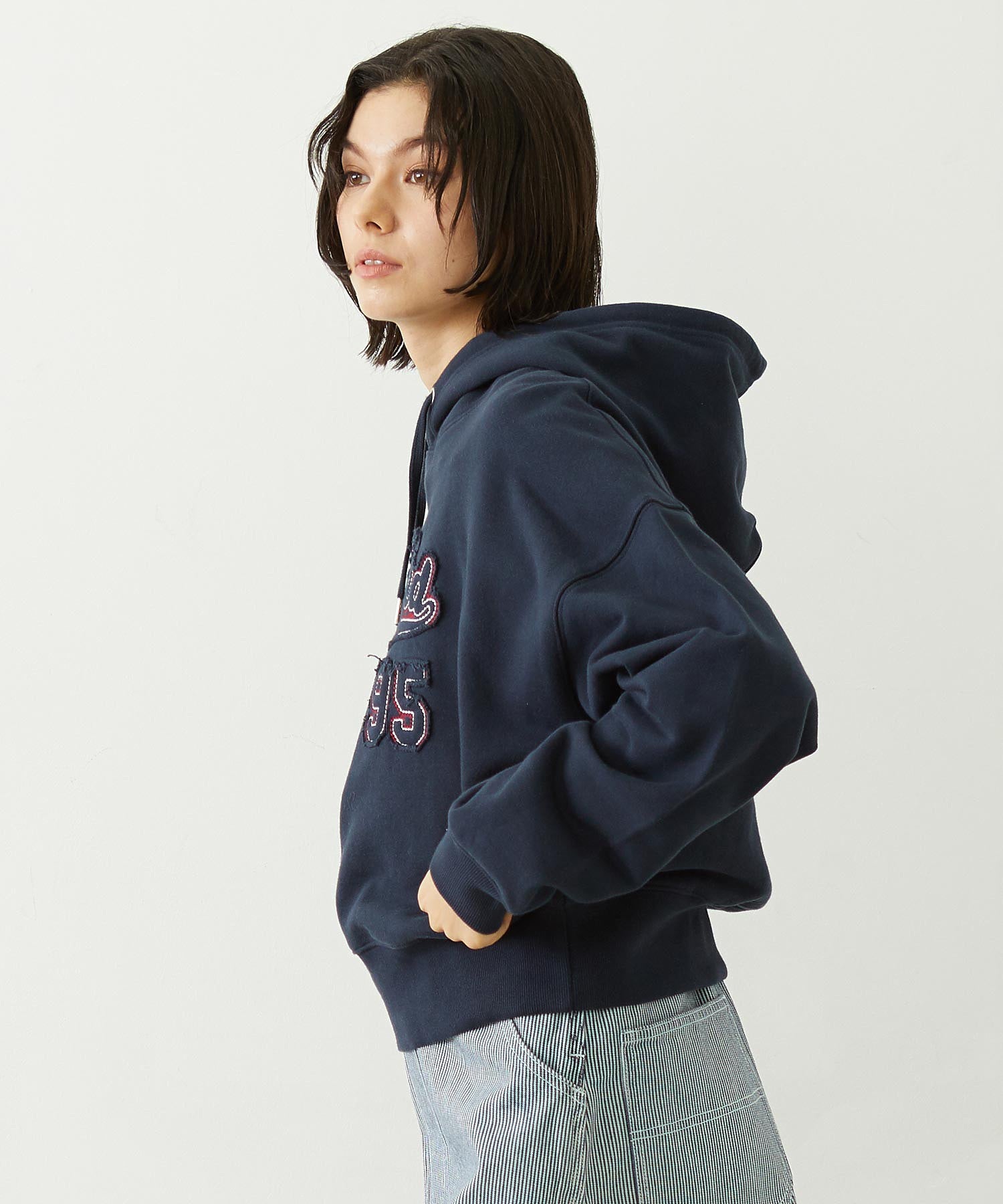 STITCHED LOGO SHORT HOODIE