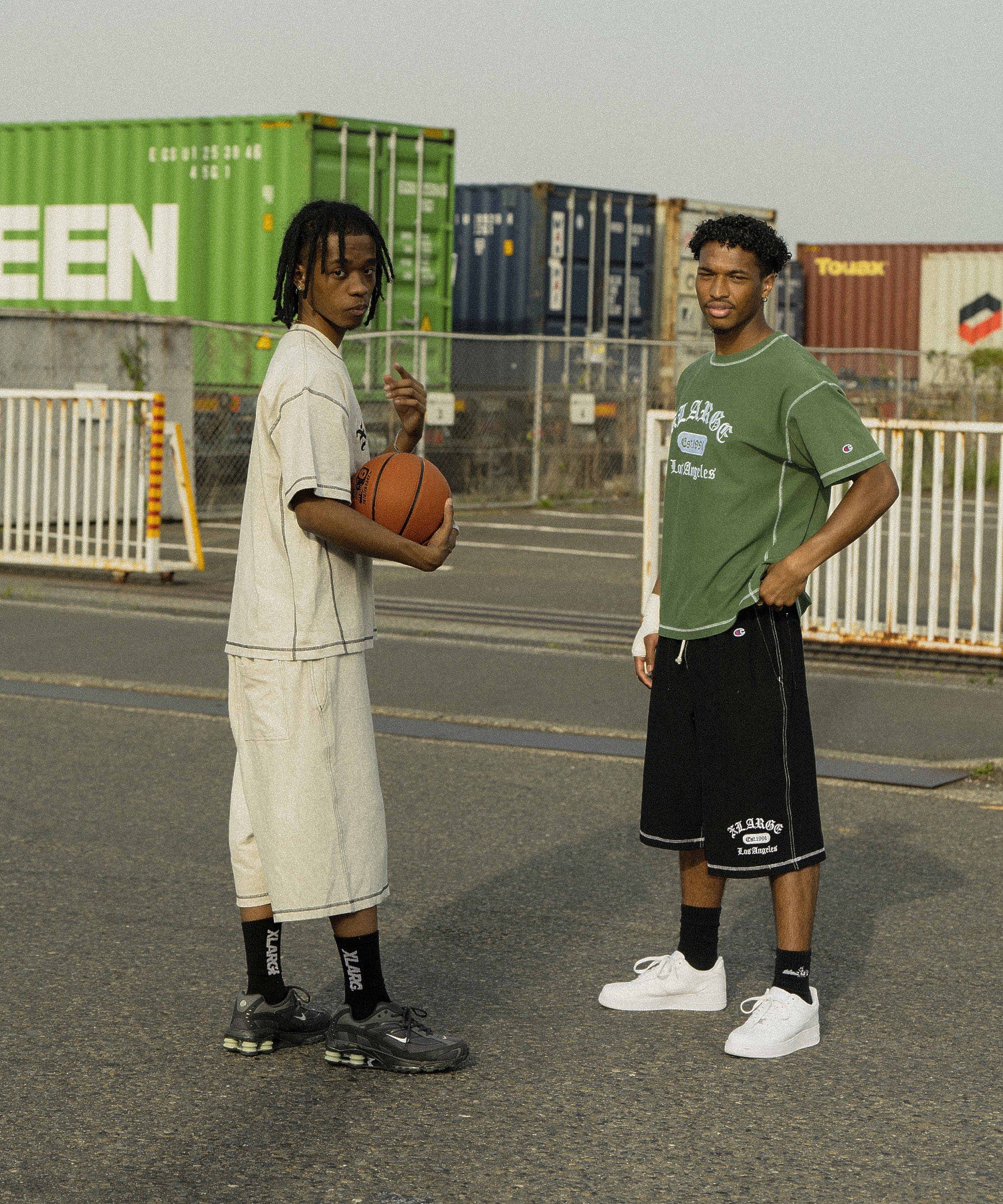 XLARGE×Champion REVERSE WEAVE  STICHED SHORT PANTS