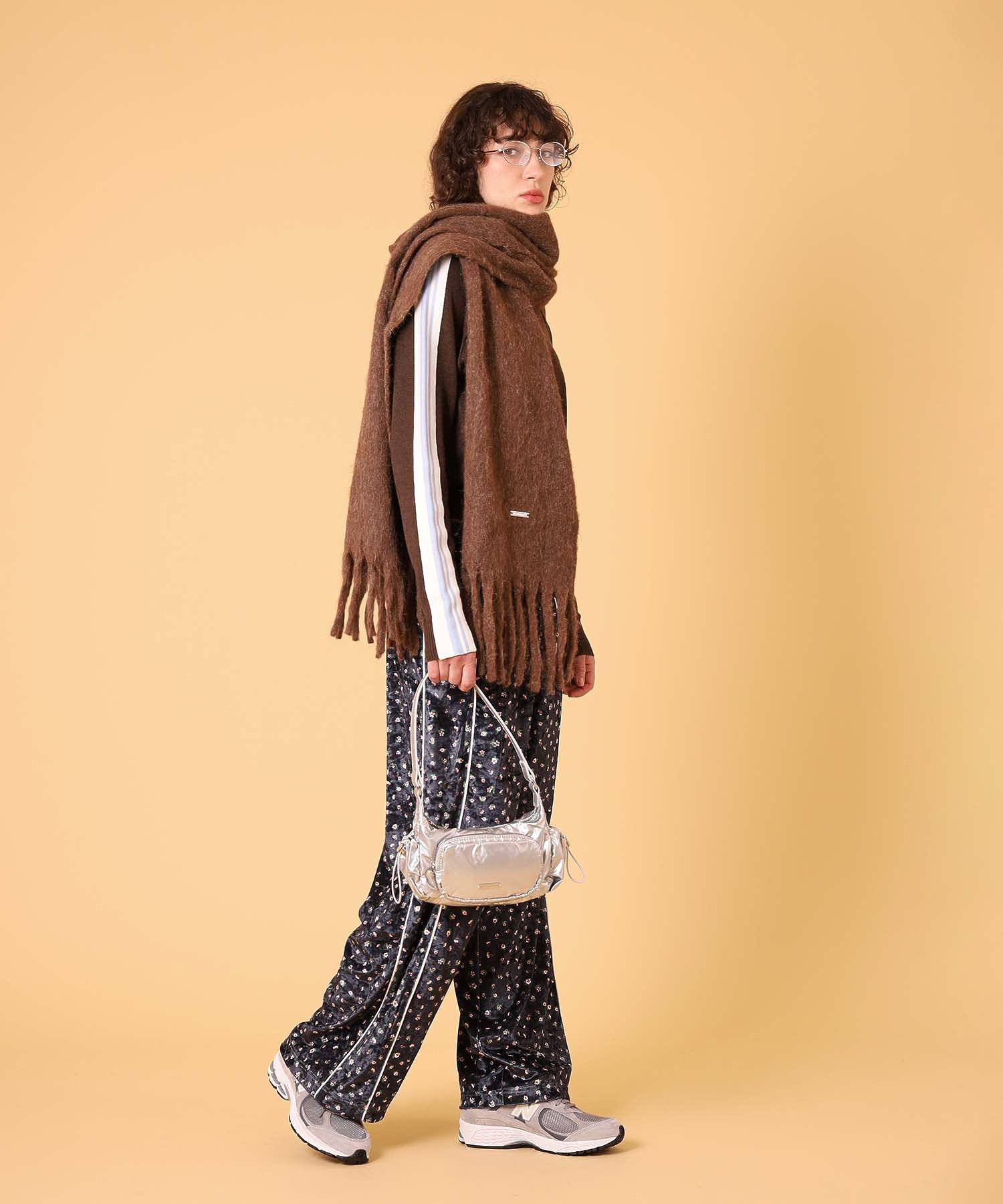 ラインニットプルオーバー