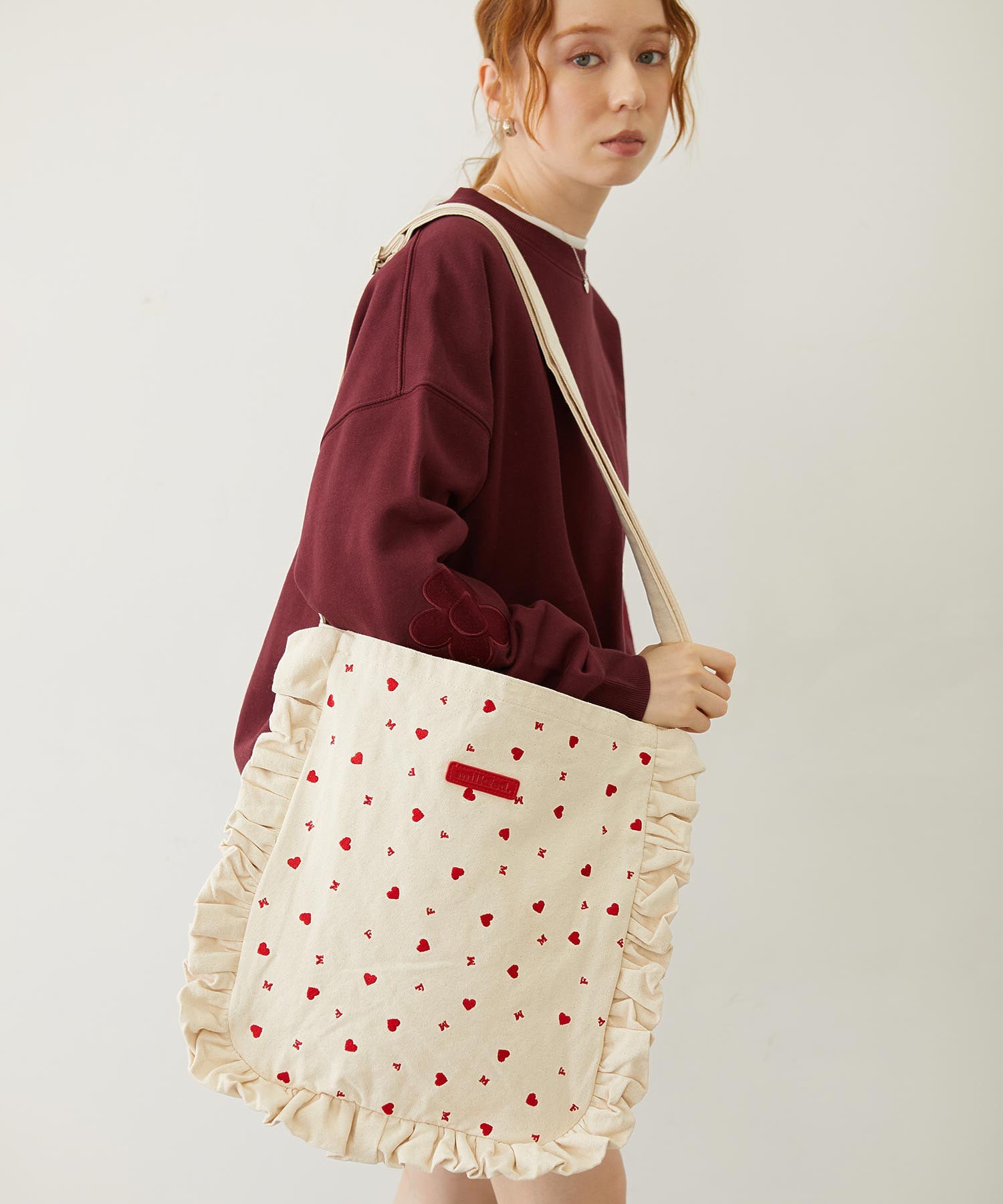 HEART EMBROIDERY CANVAS BAG MILKFED.