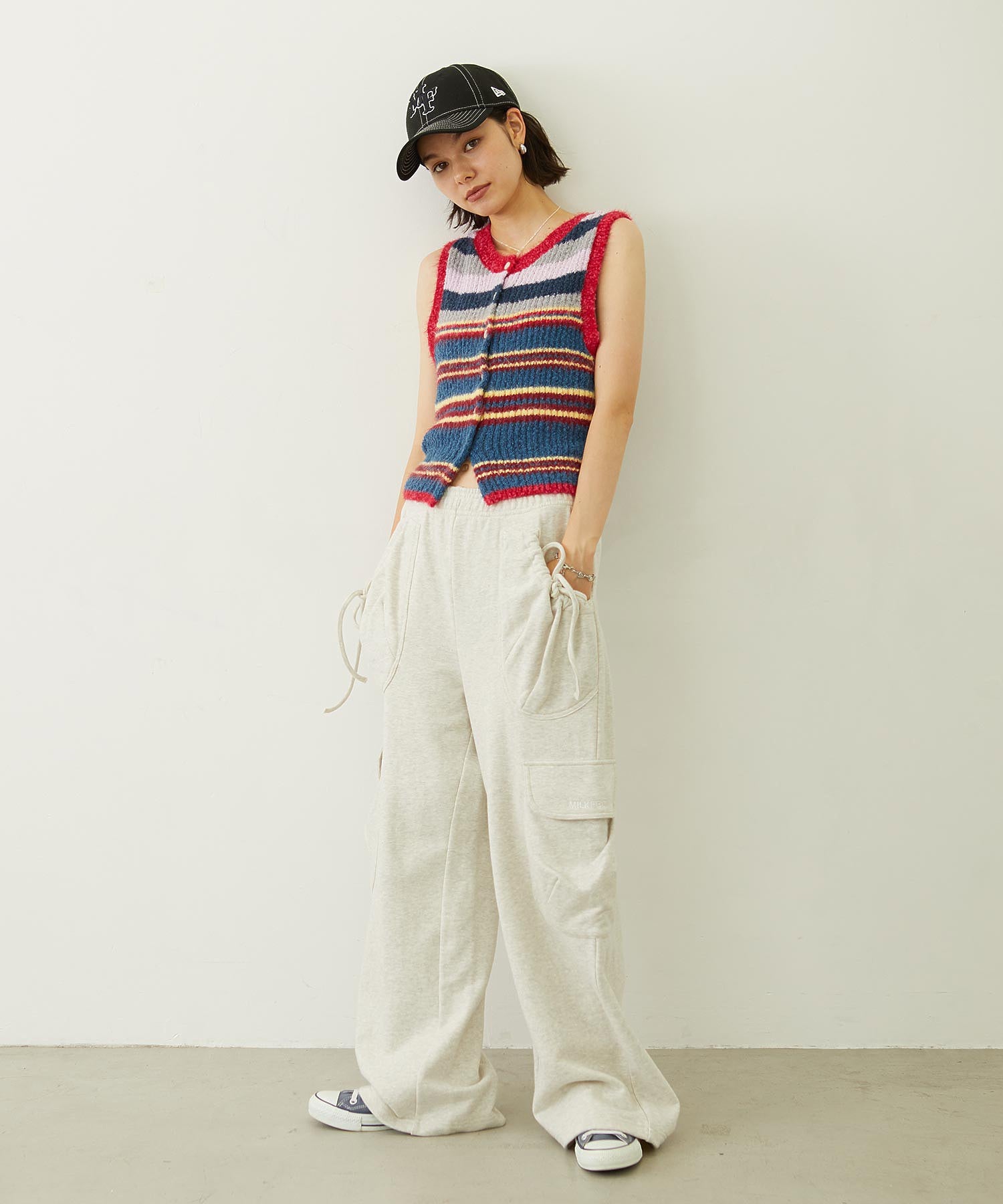 TWO-TYPE STRIPED KNIT VEST