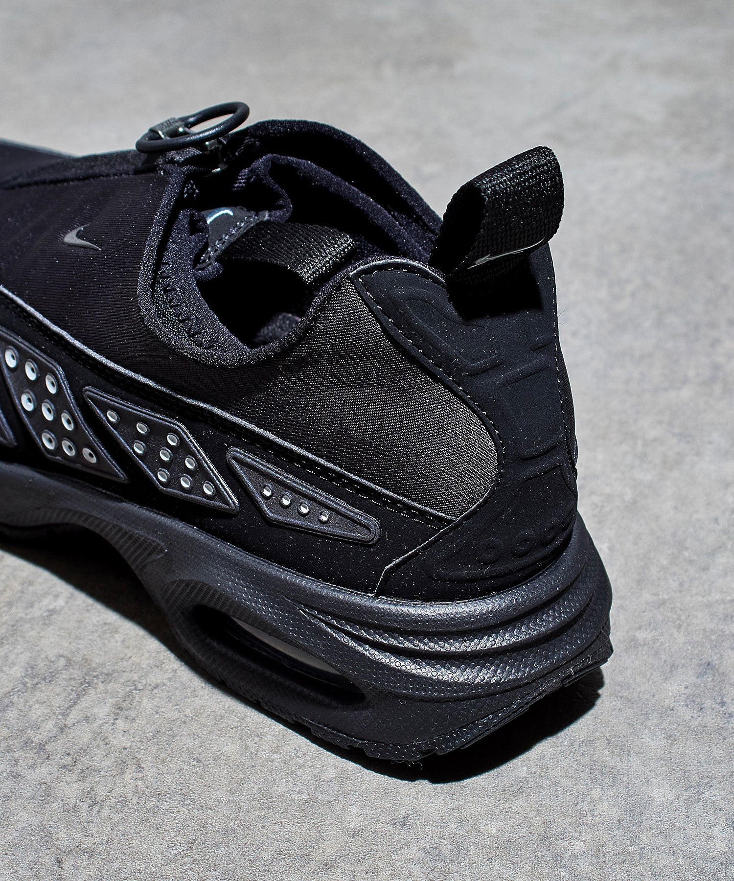 NIKE/AIRMAX SNDR