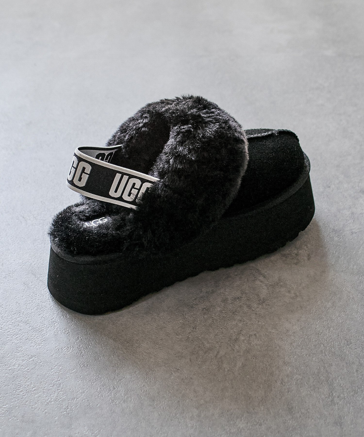 UGG/W FUNKETE
