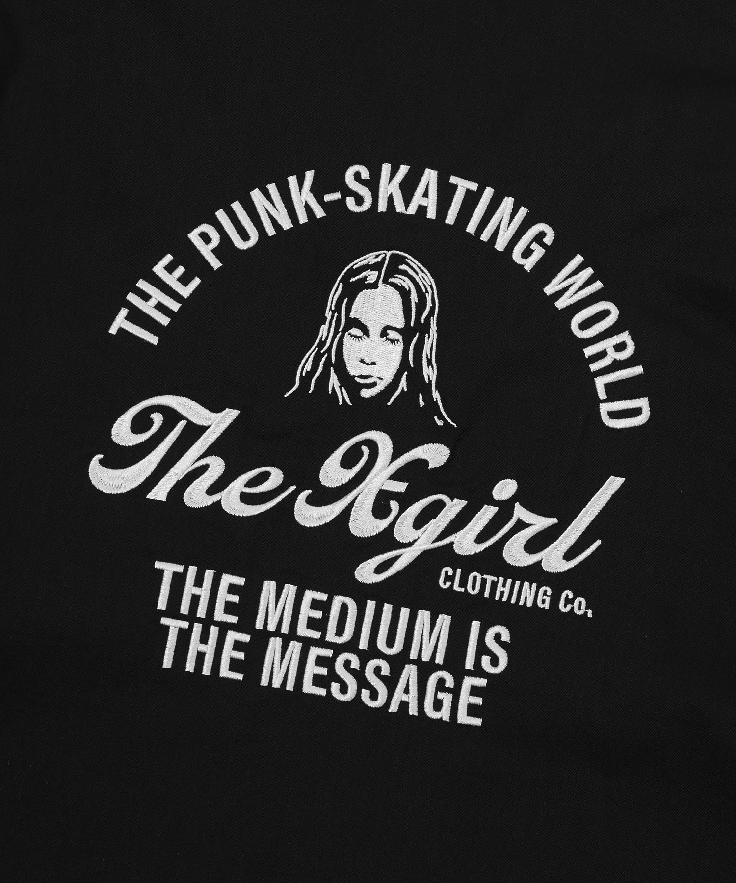 ARCH LOGO AND FACE OPEN COLLAR CROPPED SHIRT