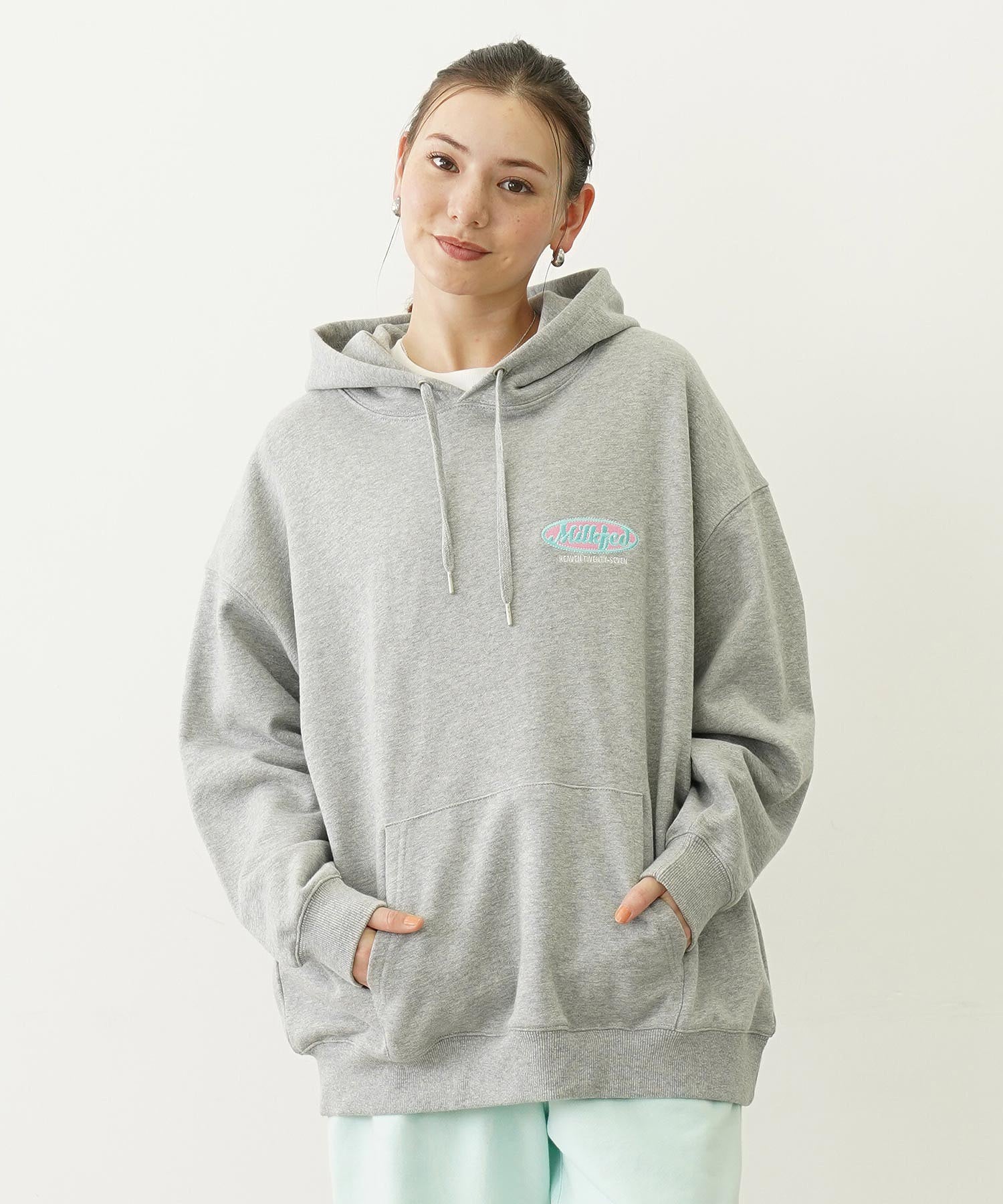 OVAL LOGO EMBROIDERY SWEAT HOODIE