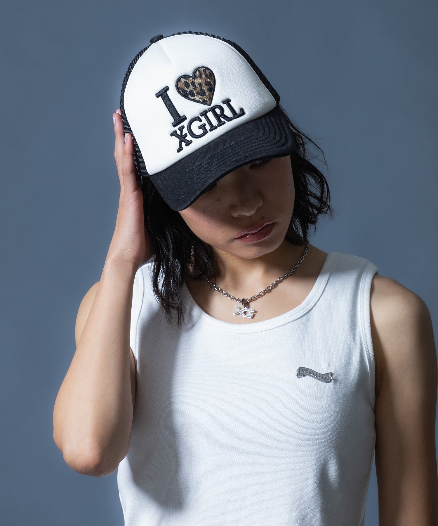 METAL NAME LOGO TANK TOP