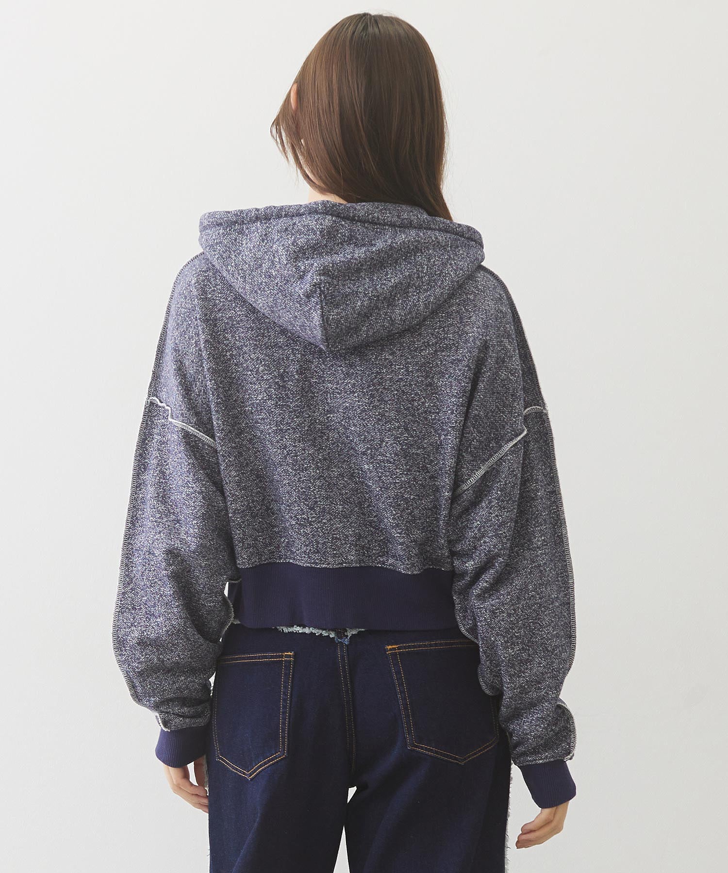 OVERLOCK STICHED ZIP UP HOODIE