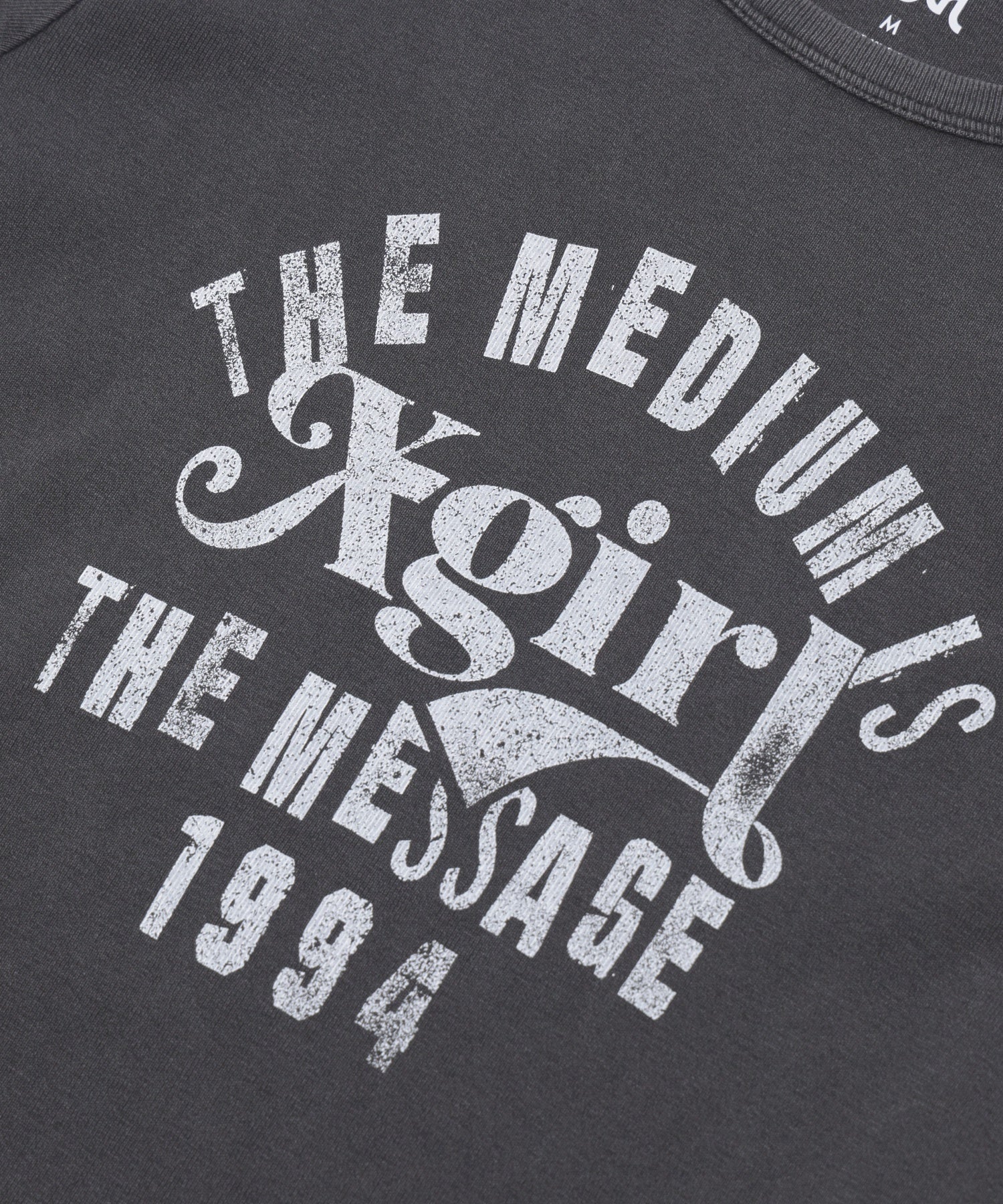 MIXED FONT FADED L/S COMPACT TOP