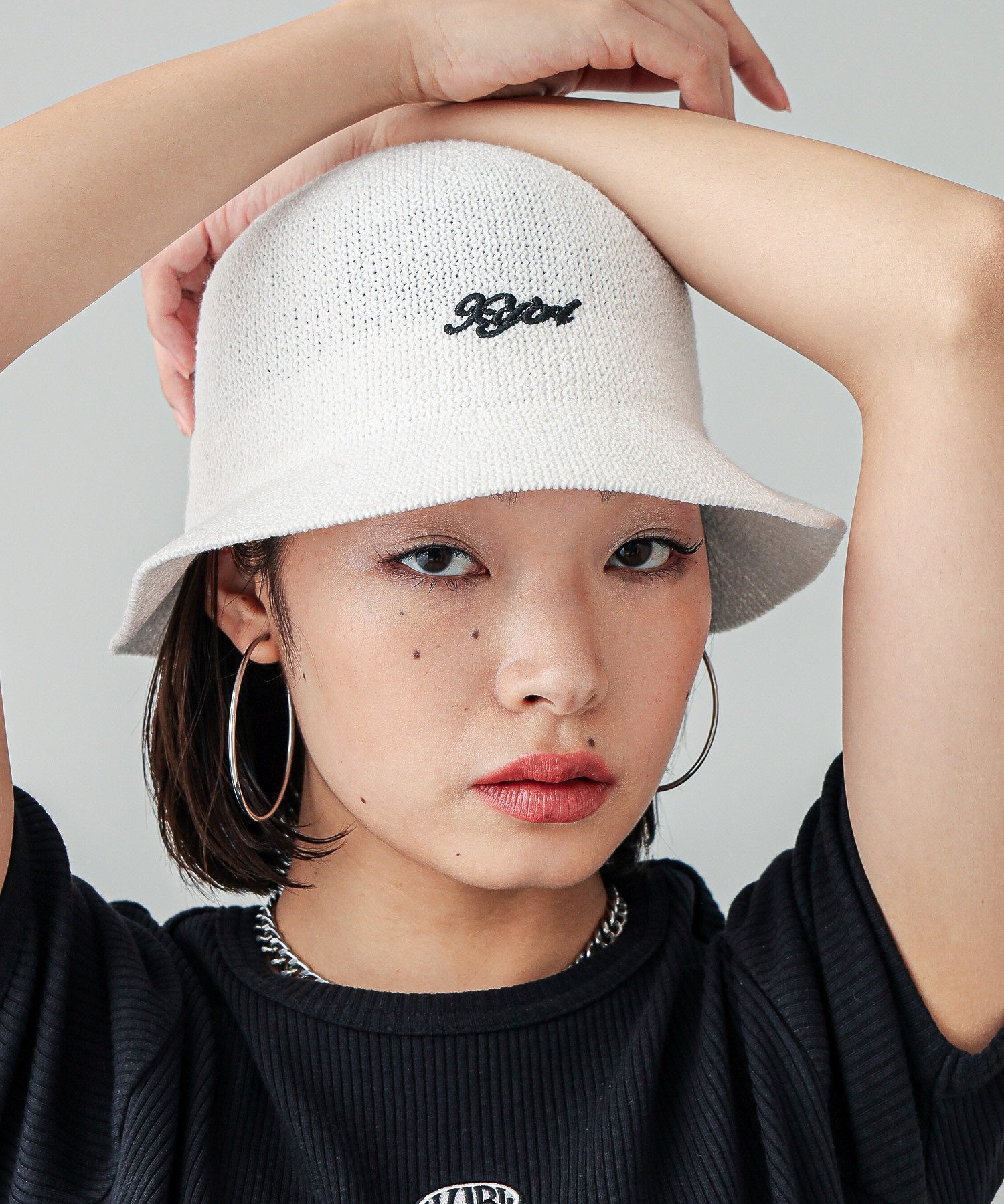 LOGO BUCKET HAT