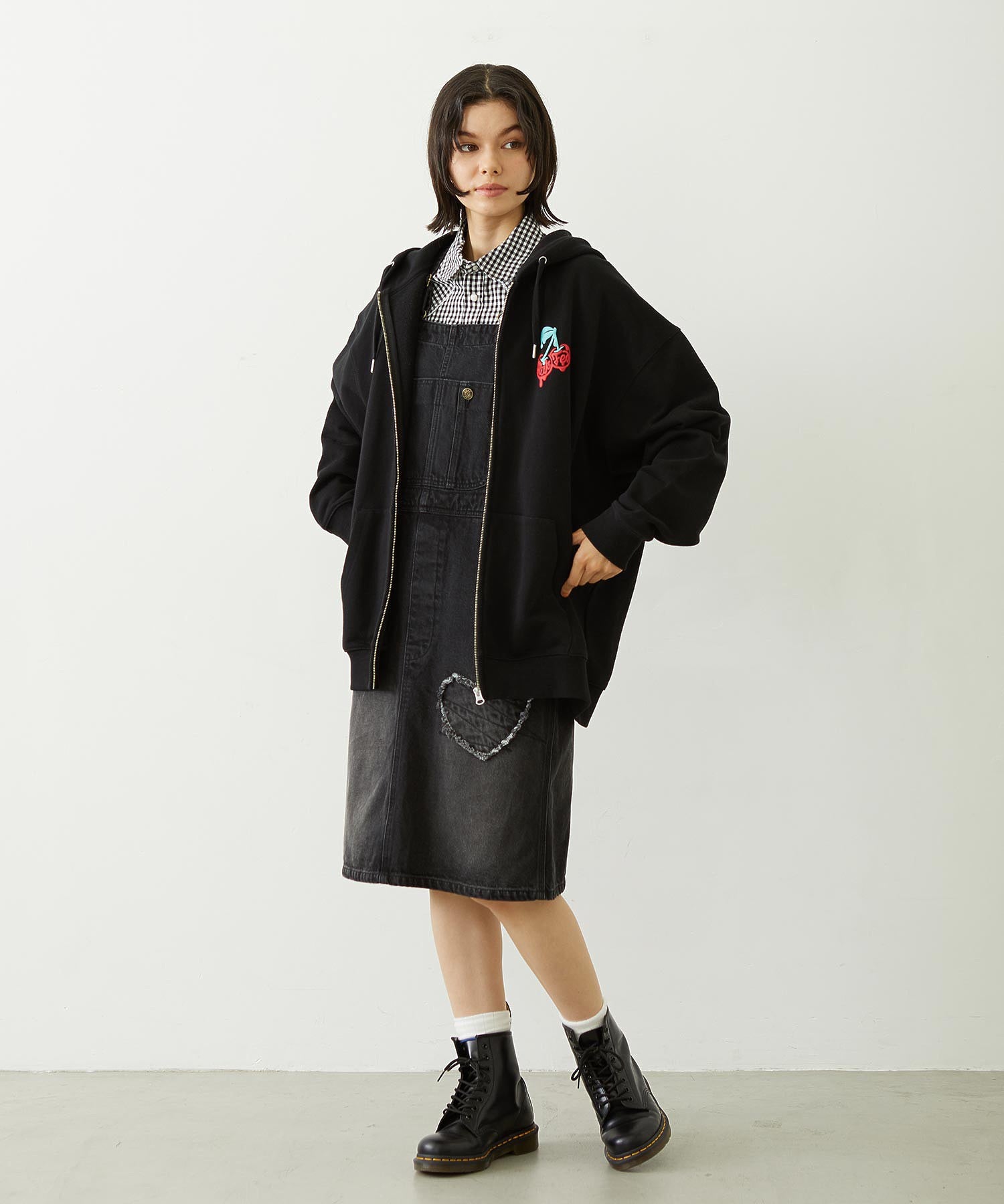 MELTY CHERRY WIDE ZIP UP HOODIE