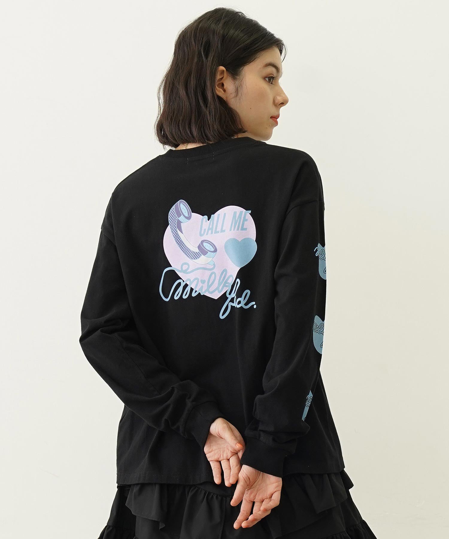 HEART AND PHONE WIDE L/S TEE