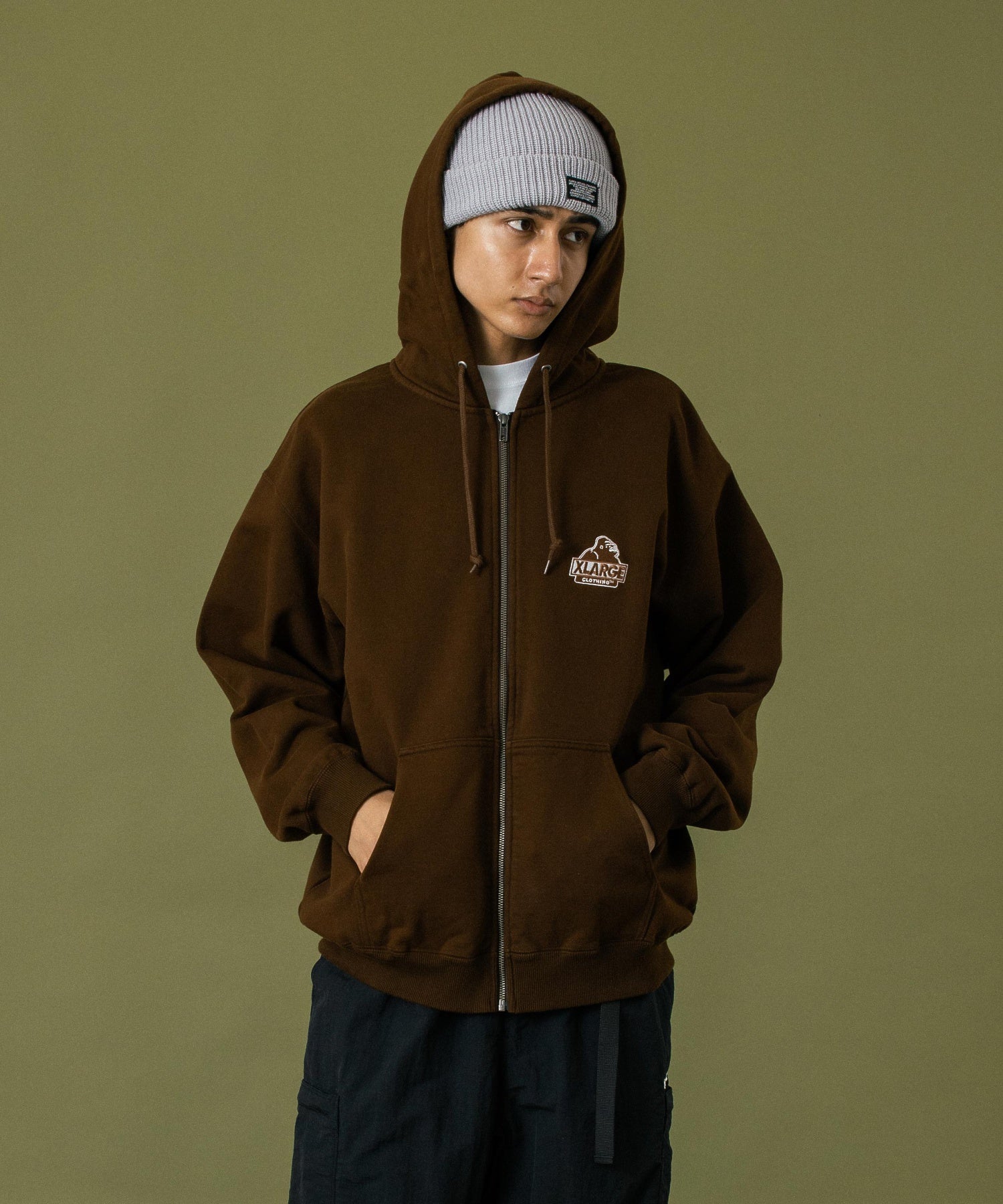 MODEL 身長183cm / 着用サイズ：Lサイズ