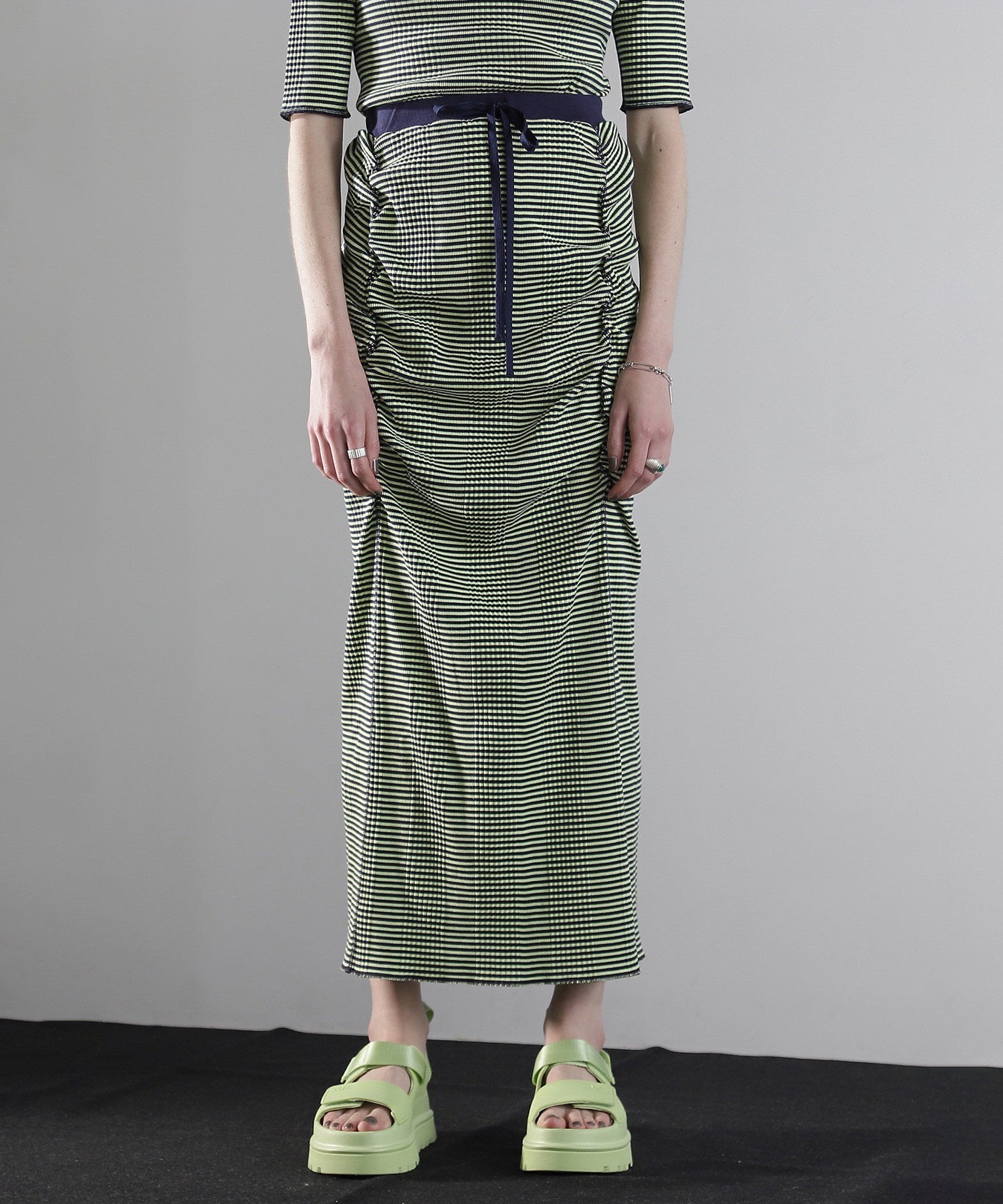 CREOLME/マルチボーダーシャーリングタイトスカート