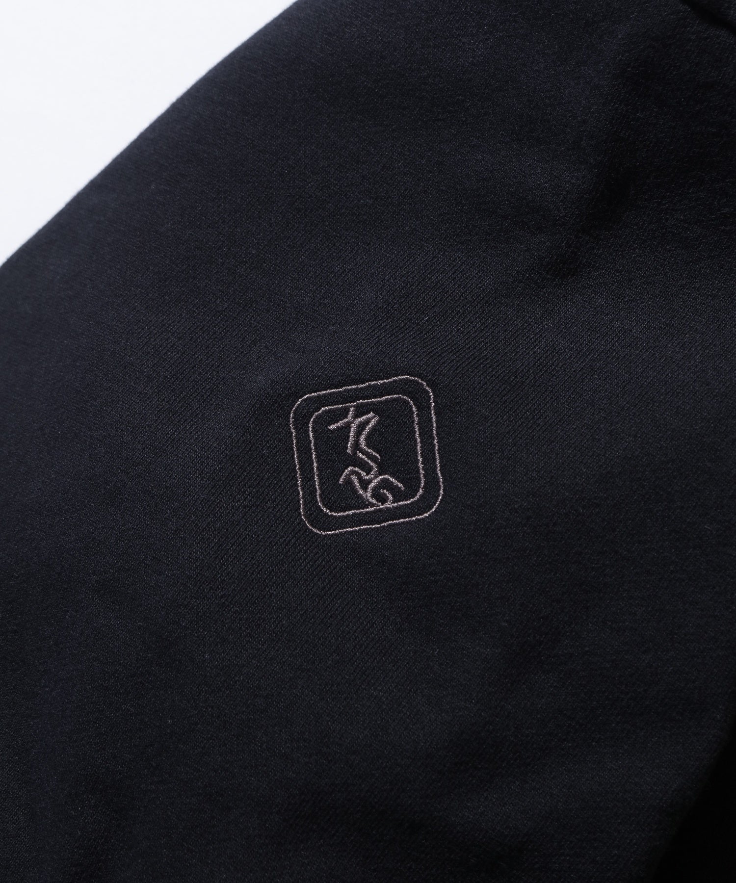 PANELED CREWNECK SWEATSHIRT