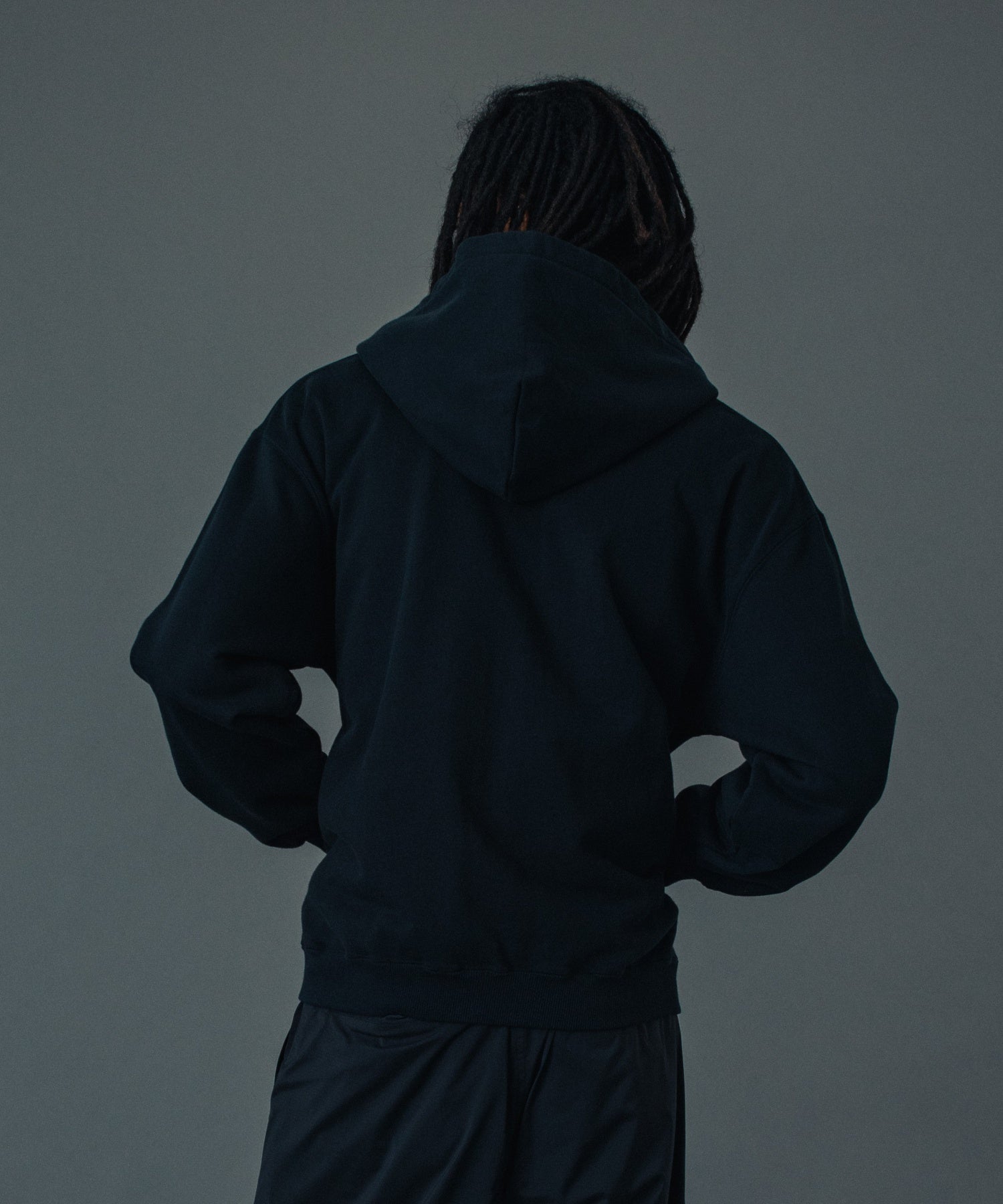 DISTORTED LOGO ZIP UP HOODED SWEATSHIRT