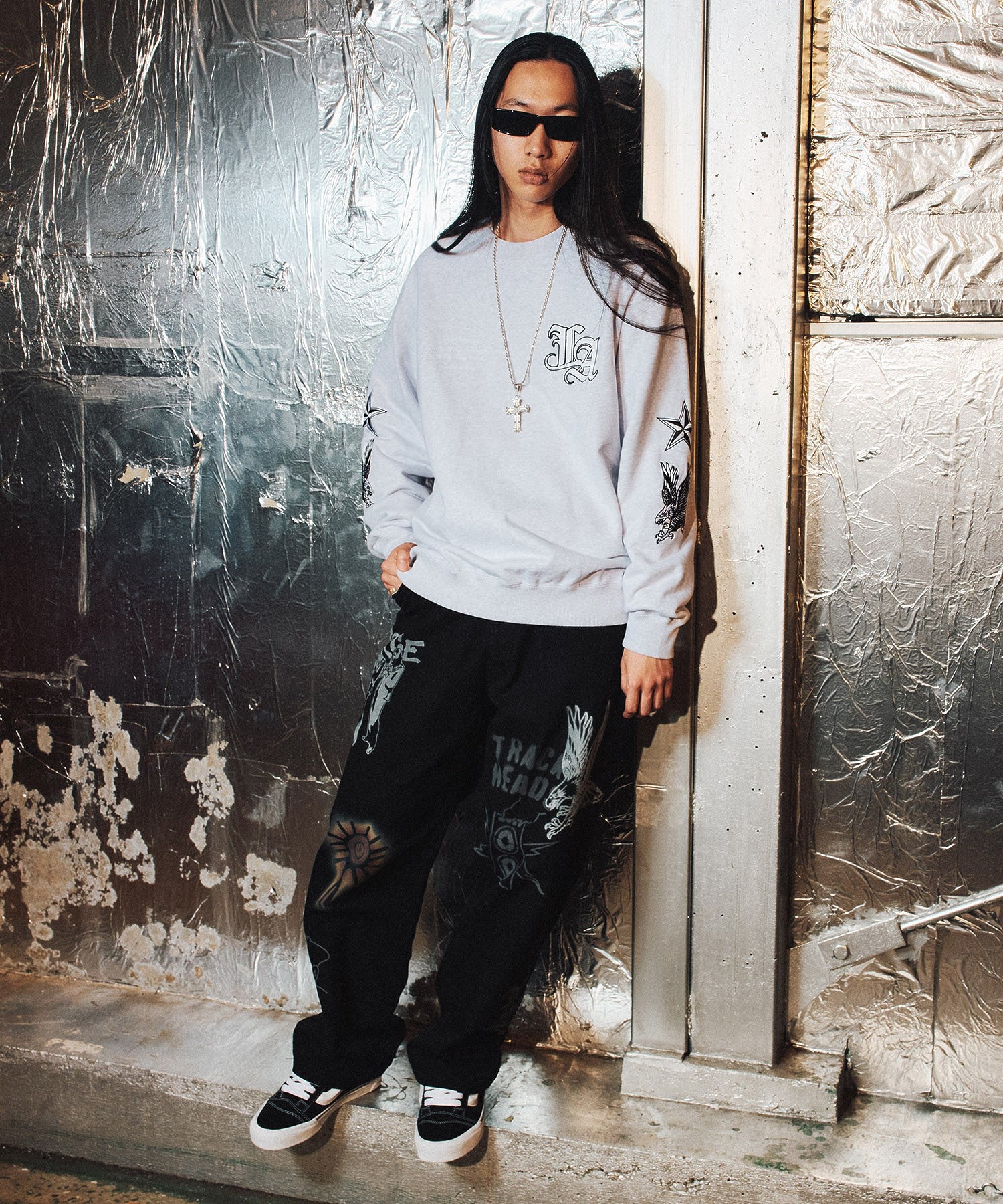 VARSITY CREWNECK SWEATSHIRT