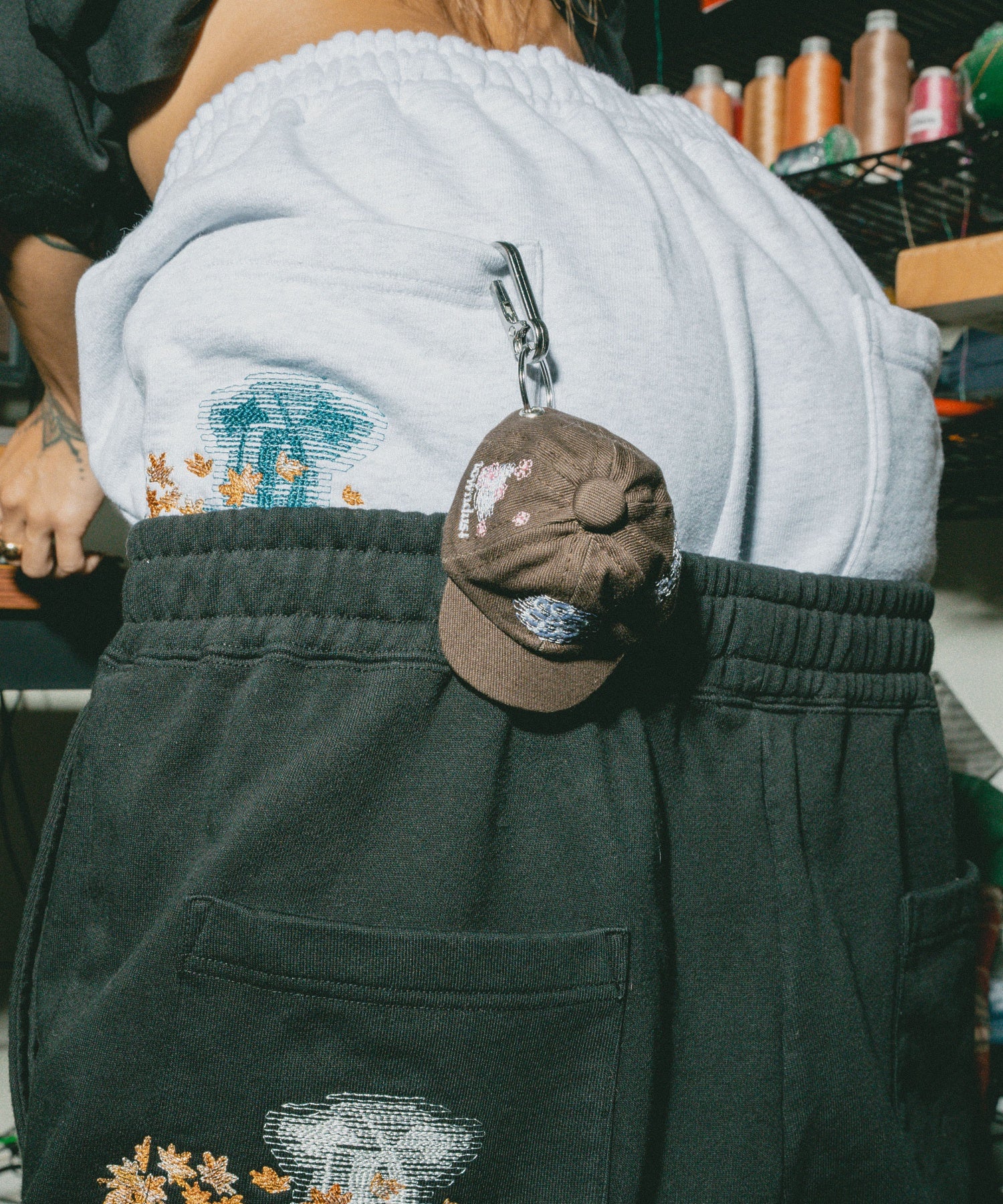 XLARGE×towndust MINI CAP KEYCHAIN