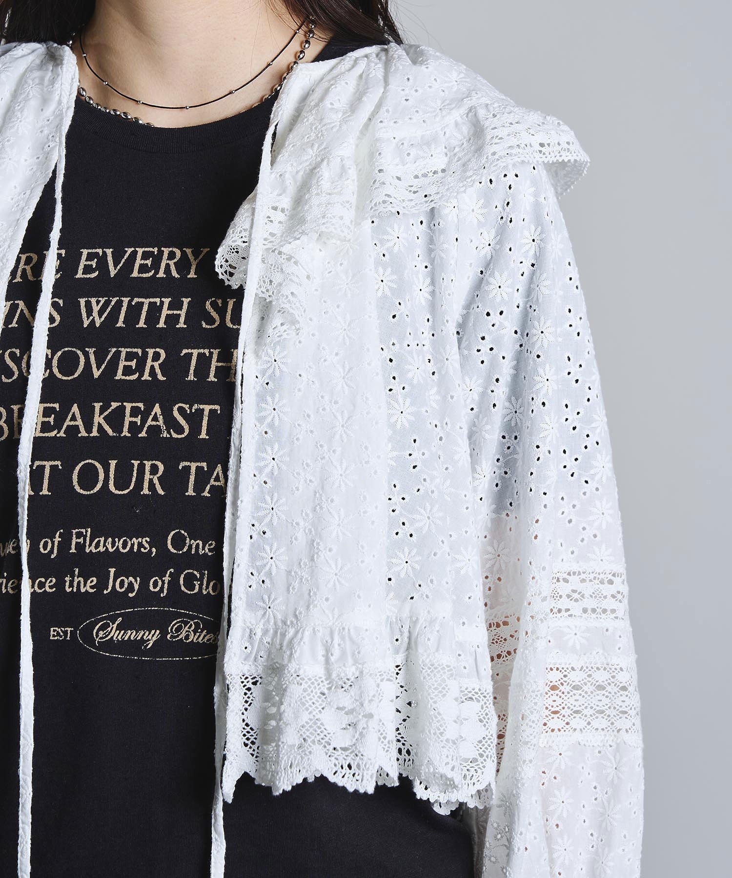 mag.by c/COTTON EMBROIDERY L/S FRILL SHIRT