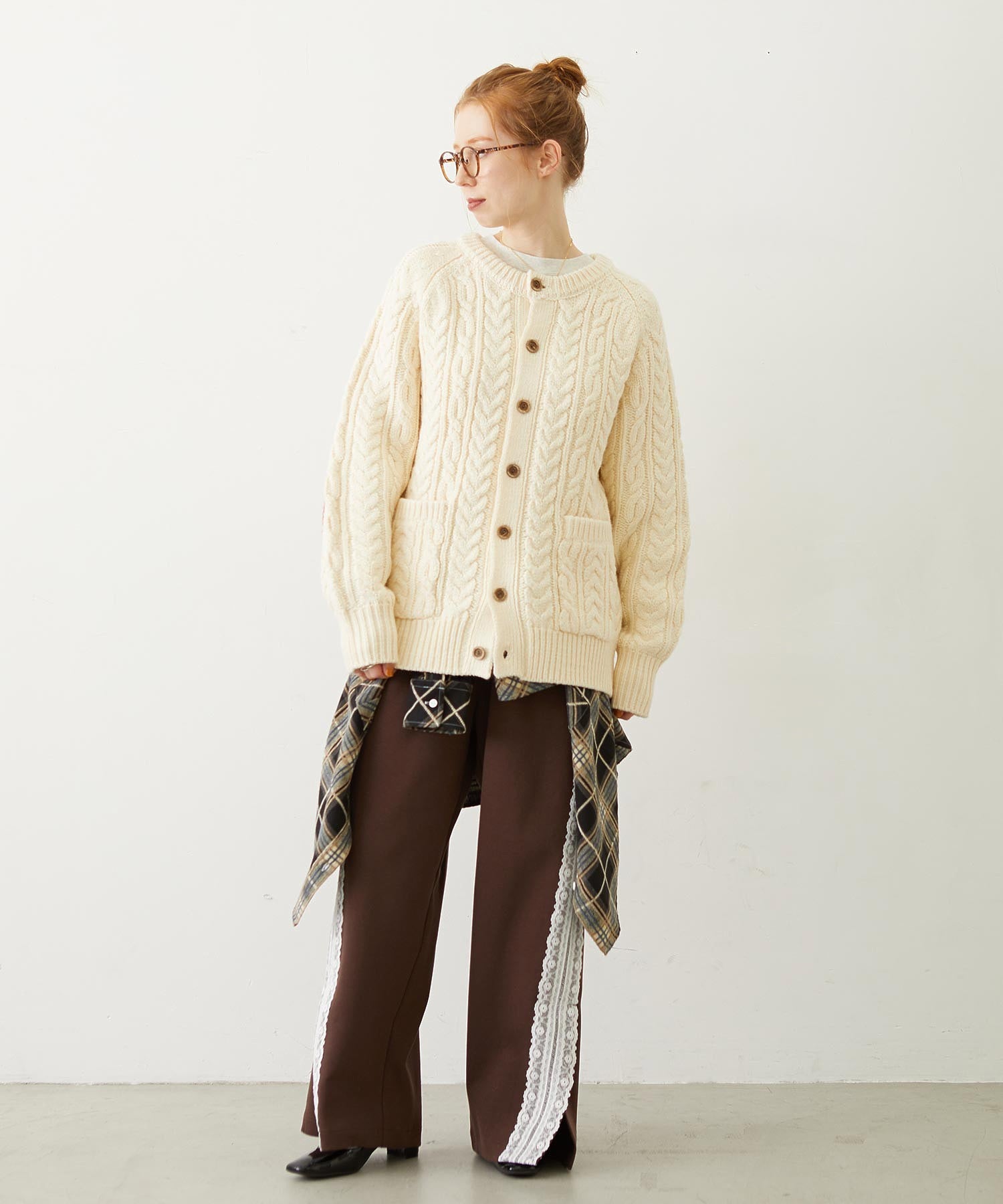 HEART ELBOW CABLE KNIT CARDIGAN