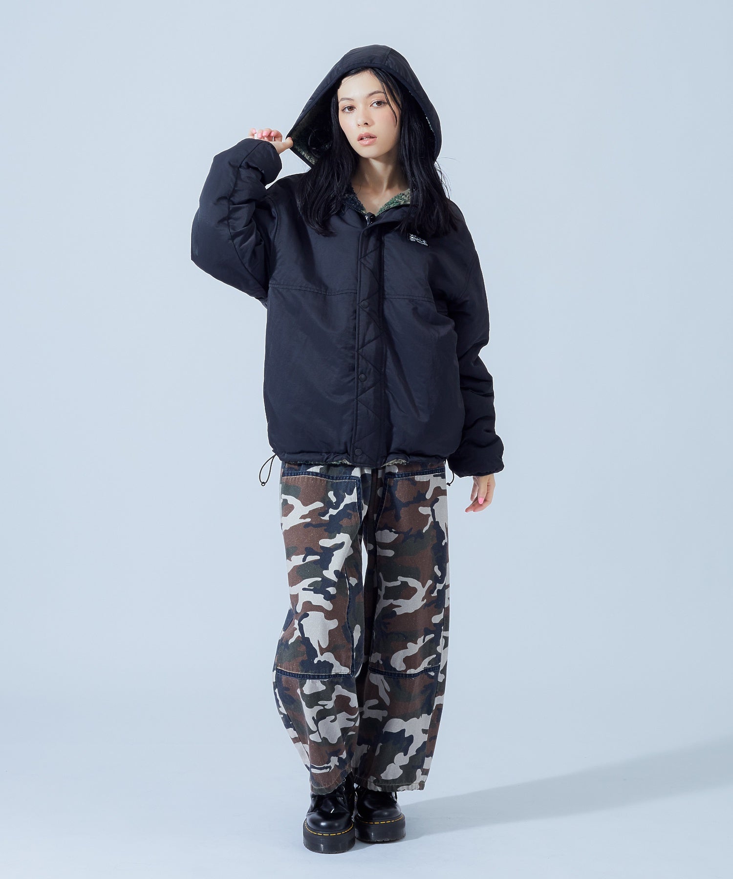 BRUSHED COLLAGE GRAPHIC REVERSIBLE BOA BLOUSON