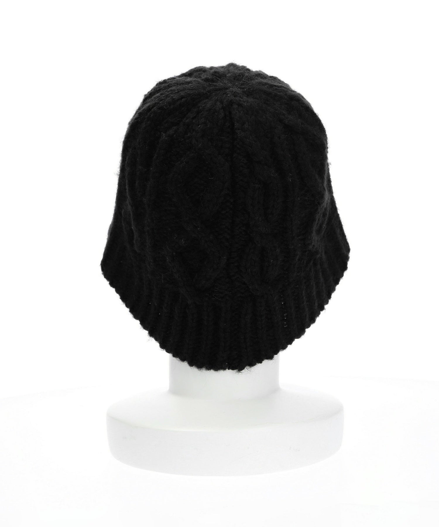 CABLE KNIT HAT