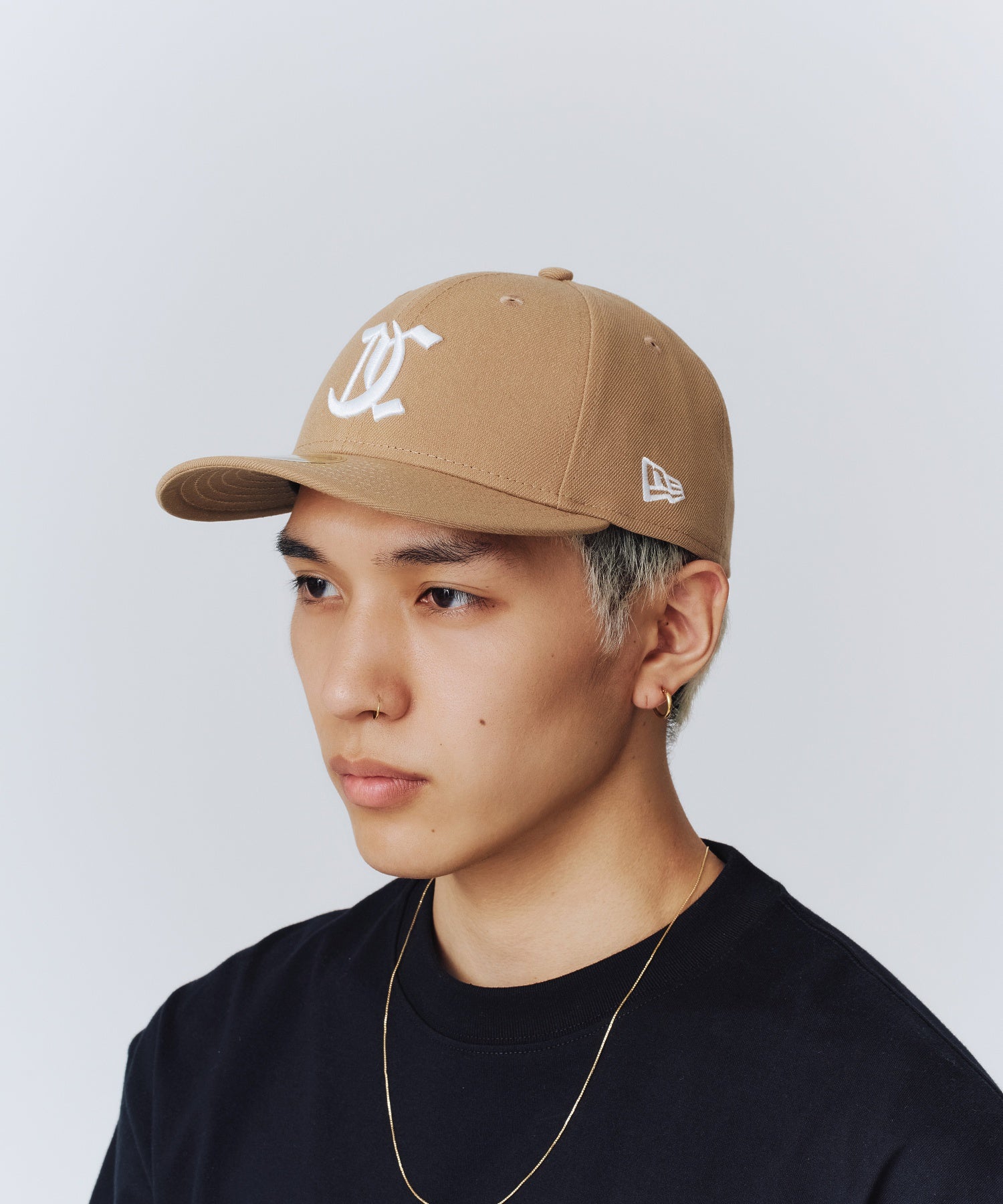 XLARGE×NEW ERA OLD ENGLISH CAP