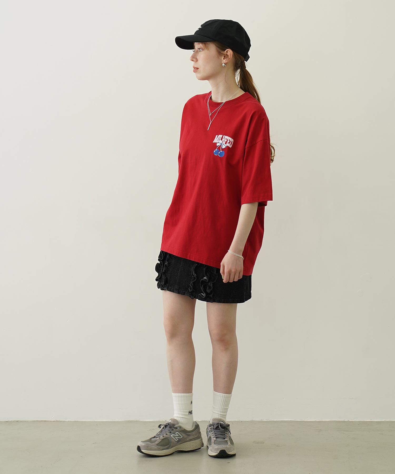 CHERRY AND RIBBON WIDE S/S TEE