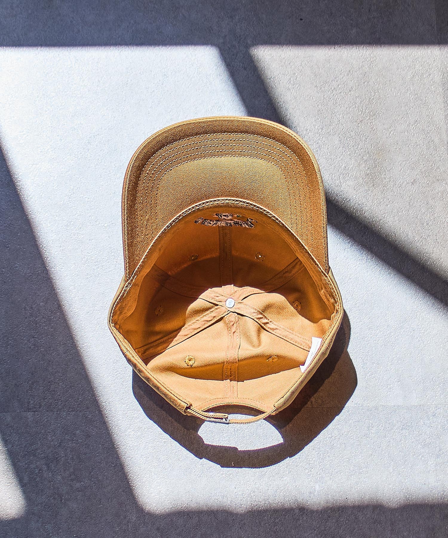 LY/LETREO CAP